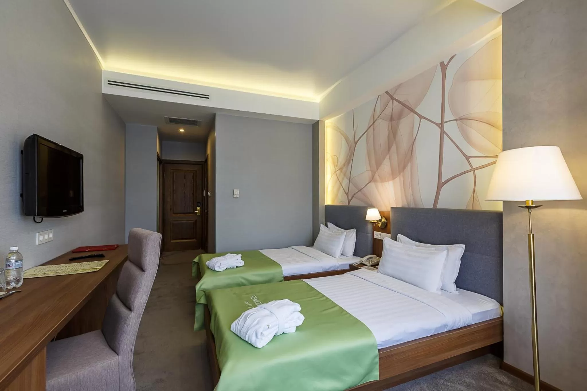 Bed in Renion Hills Hotel