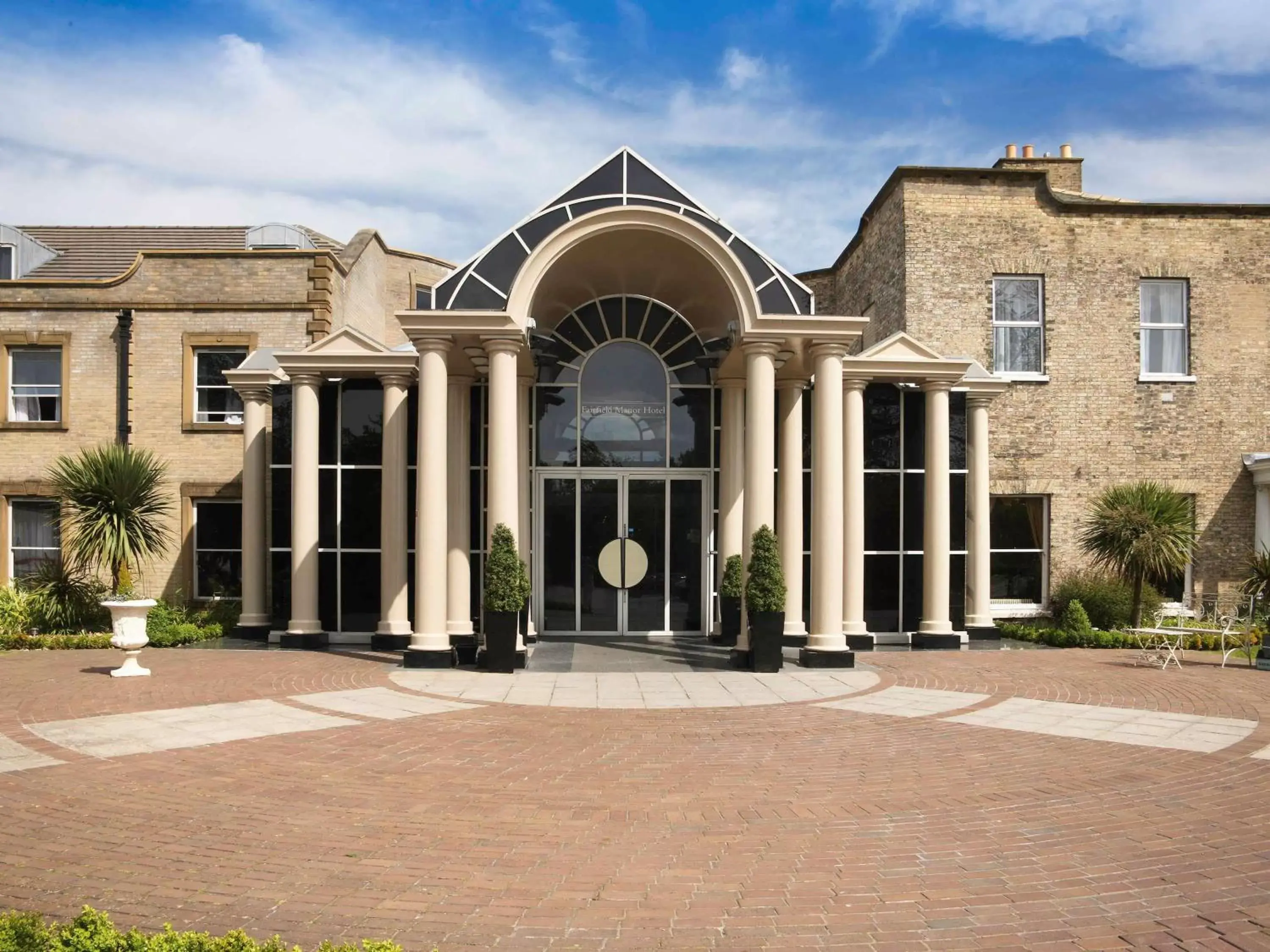 Property Building in Mercure York Fairfield Manor Hotel