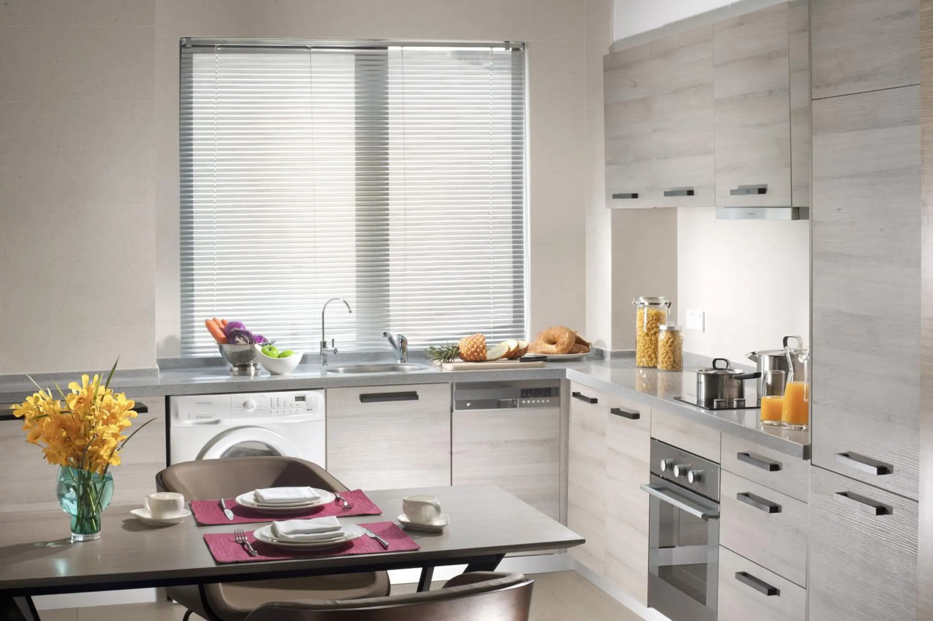 Kitchen or kitchenette, Restaurant/Places to Eat in Ascott Aden Shenzhen Kitchen or kitchenette, Restaurant/Places to Eat in Ascott Aden Shenzhen