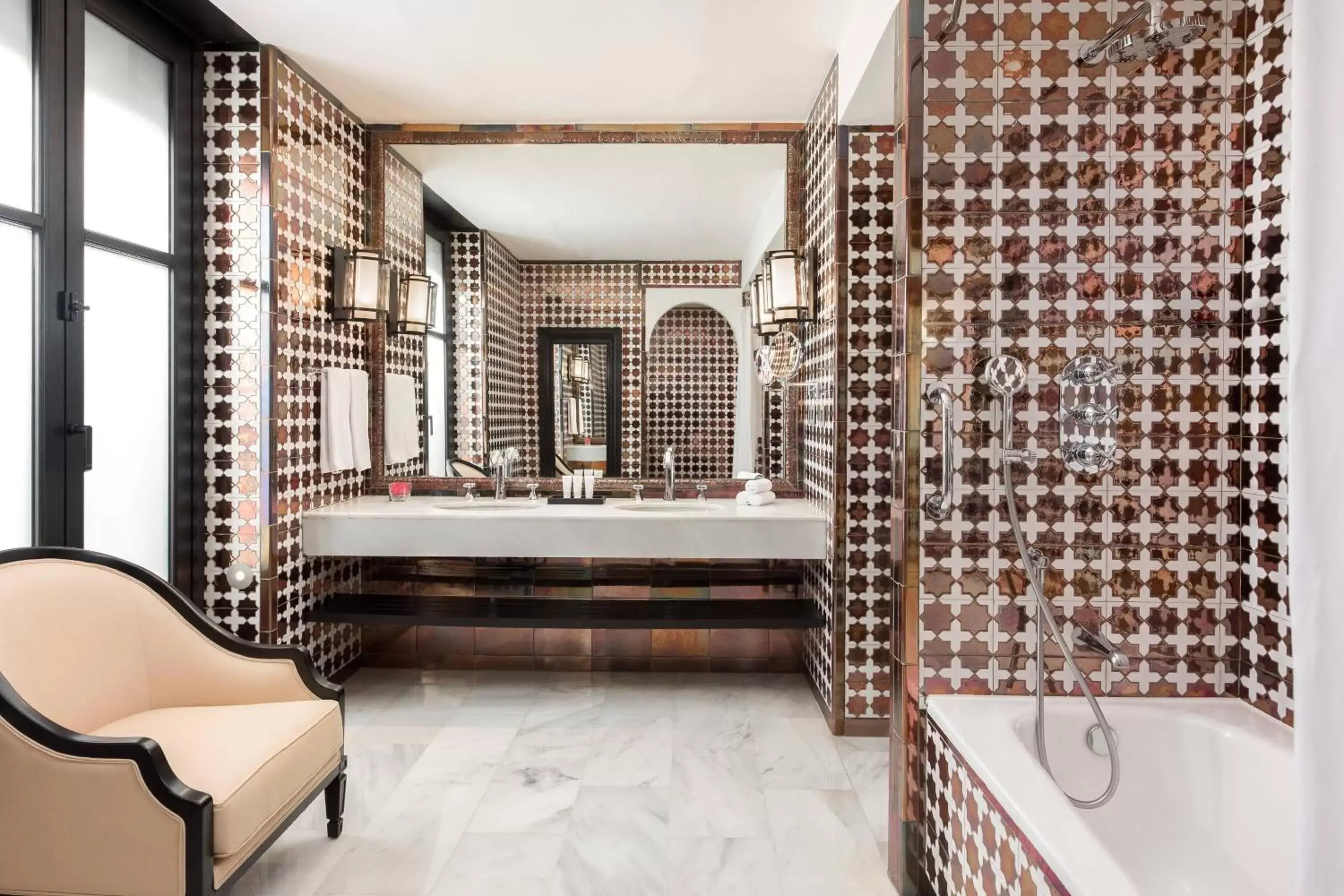 Bathroom in Hotel Alfonso XIII, a Luxury Collection Hotel, Seville