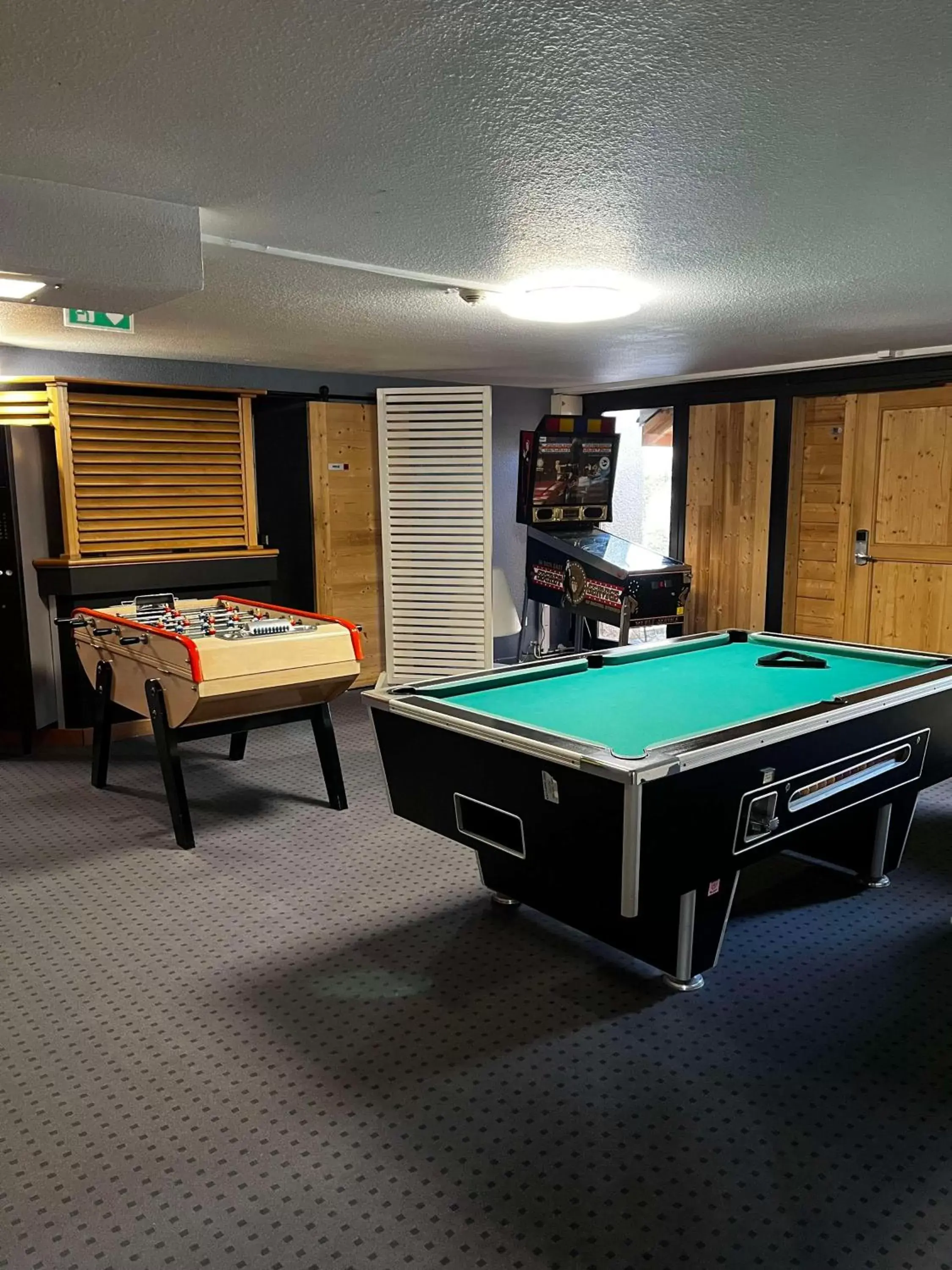 Sports, Billiards in Sure Hotel by Best Western Annecy