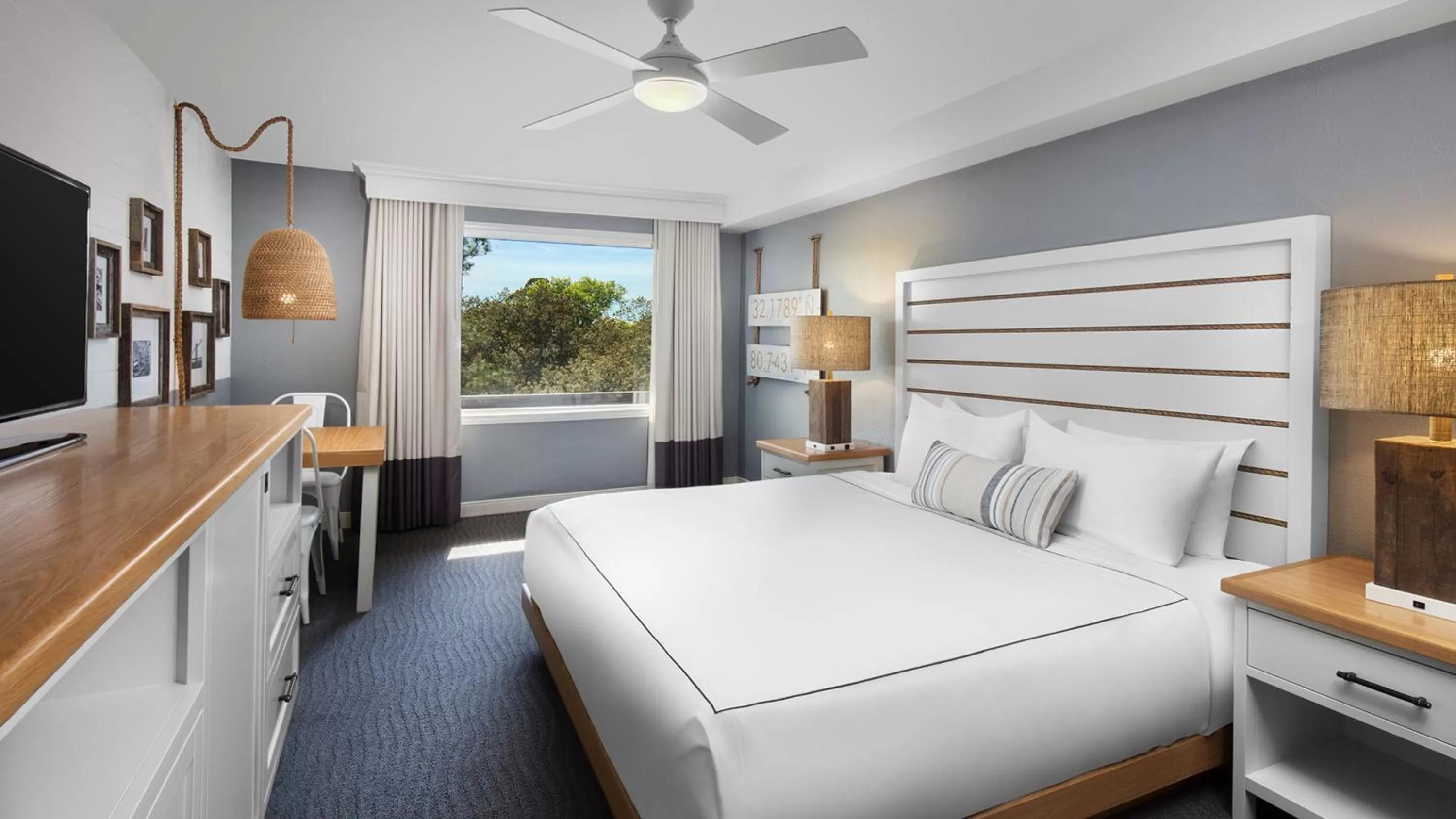 Photo of the whole room, Bed in Beach House Resort Hilton Head Island