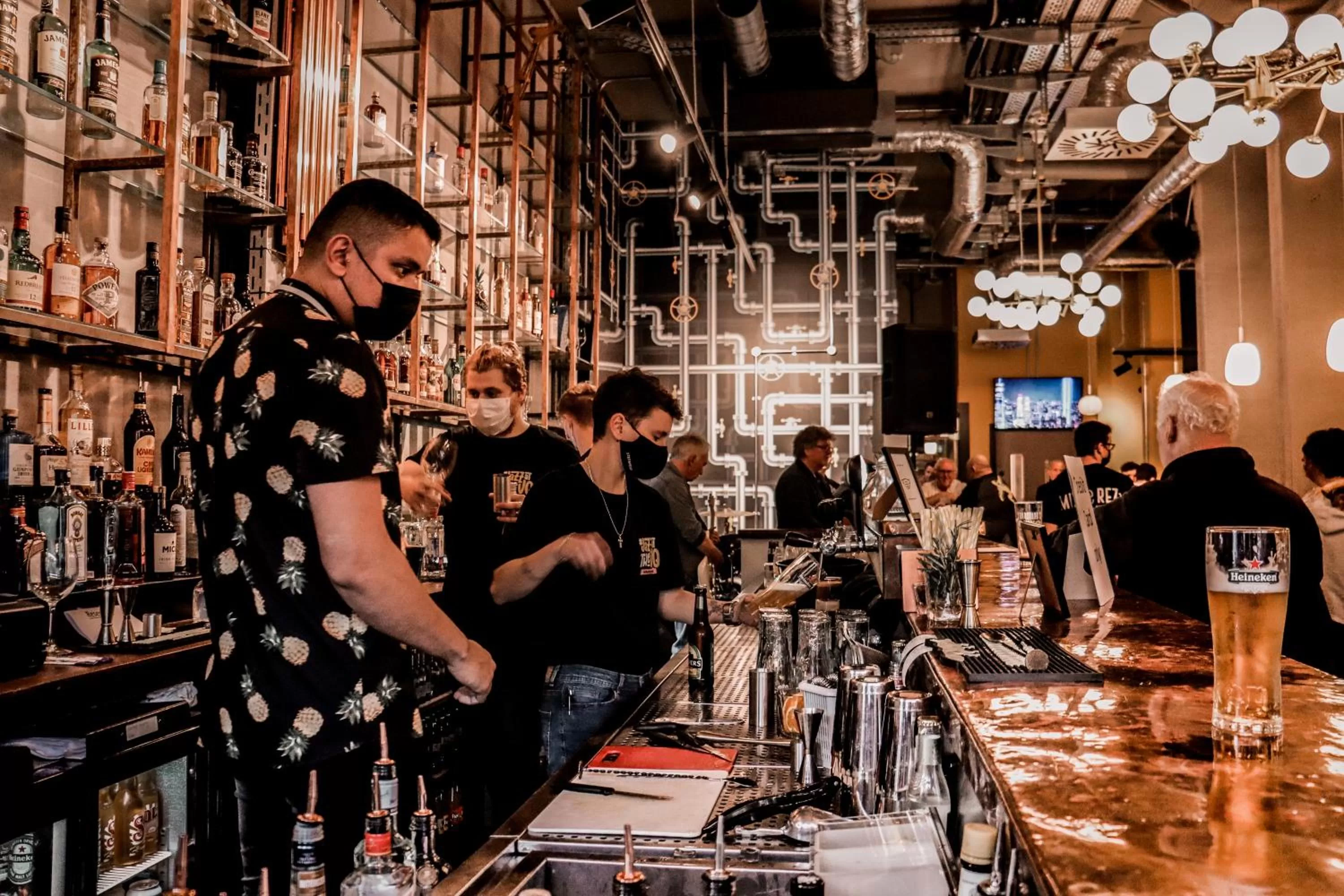 Lounge or bar in REZz Cork