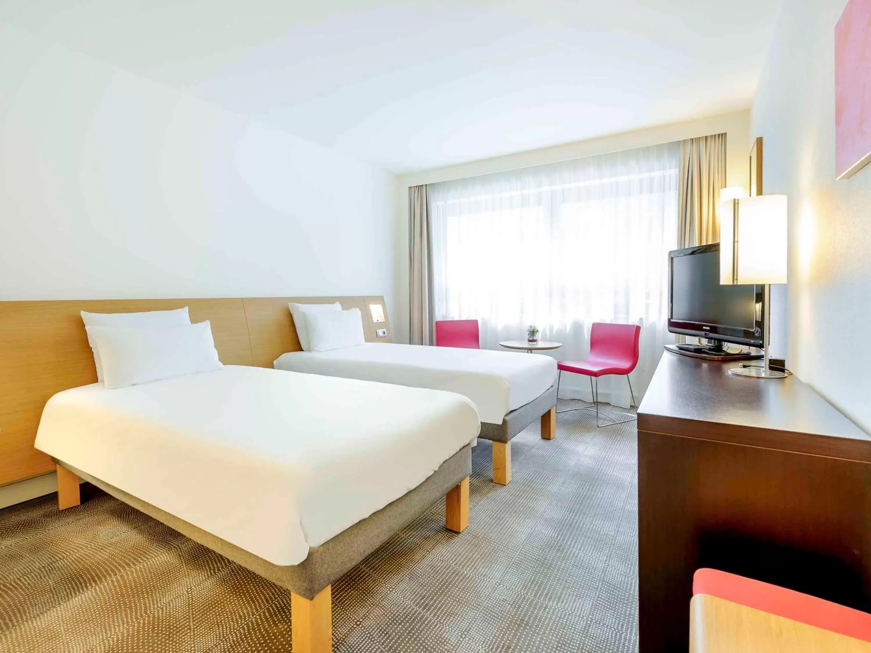 Bedroom, Bed in Novotel Aachen City