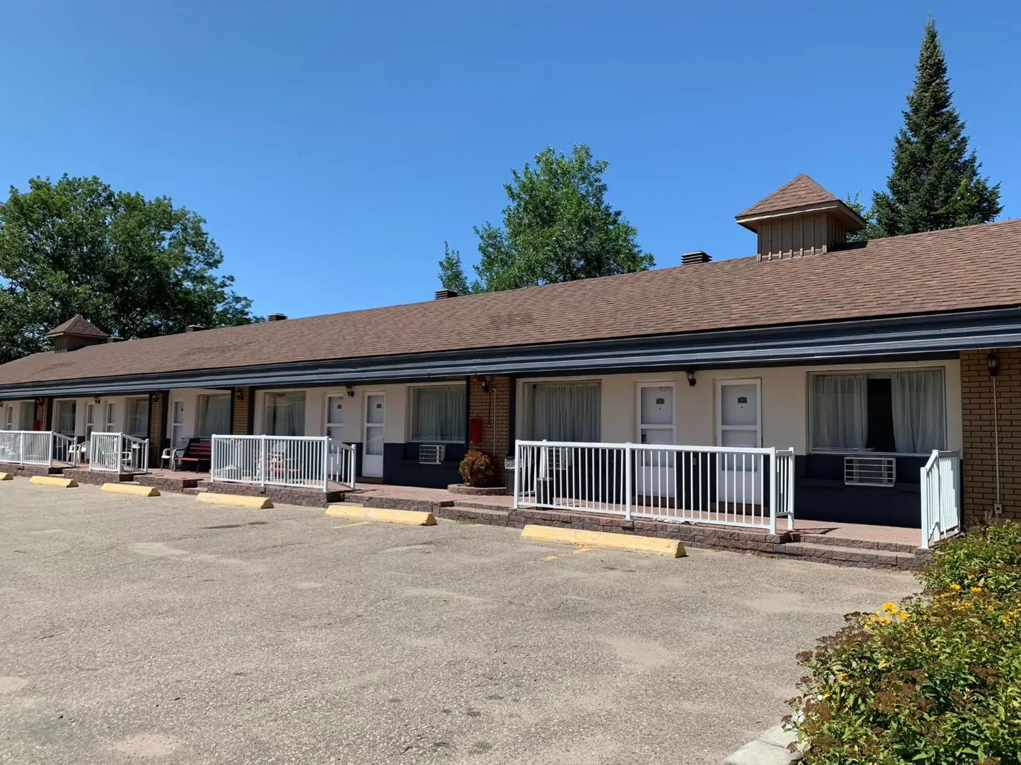 Property Building in Sword Inn Bancroft