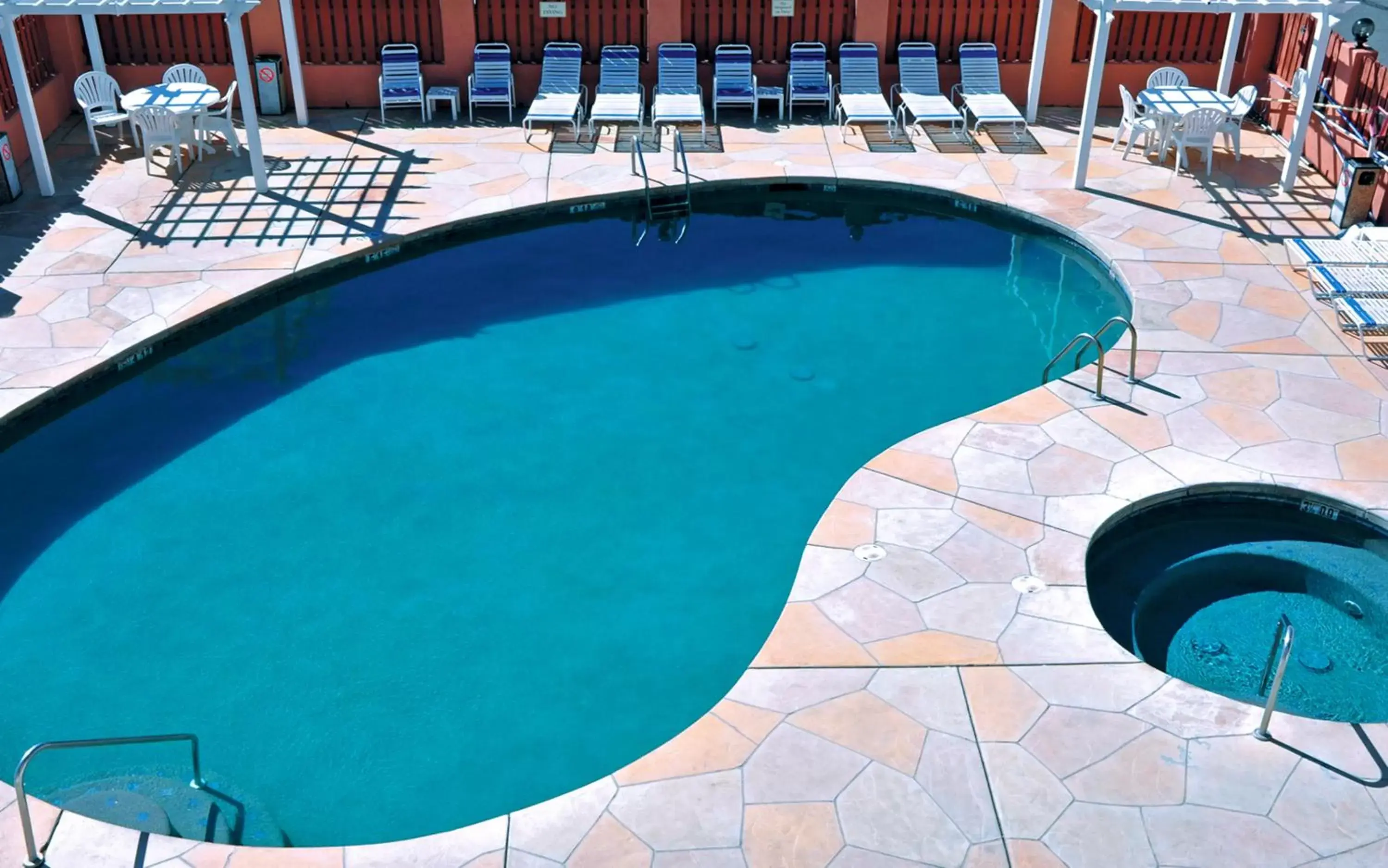 Pool View in Grand Canyon Plaza Hotel