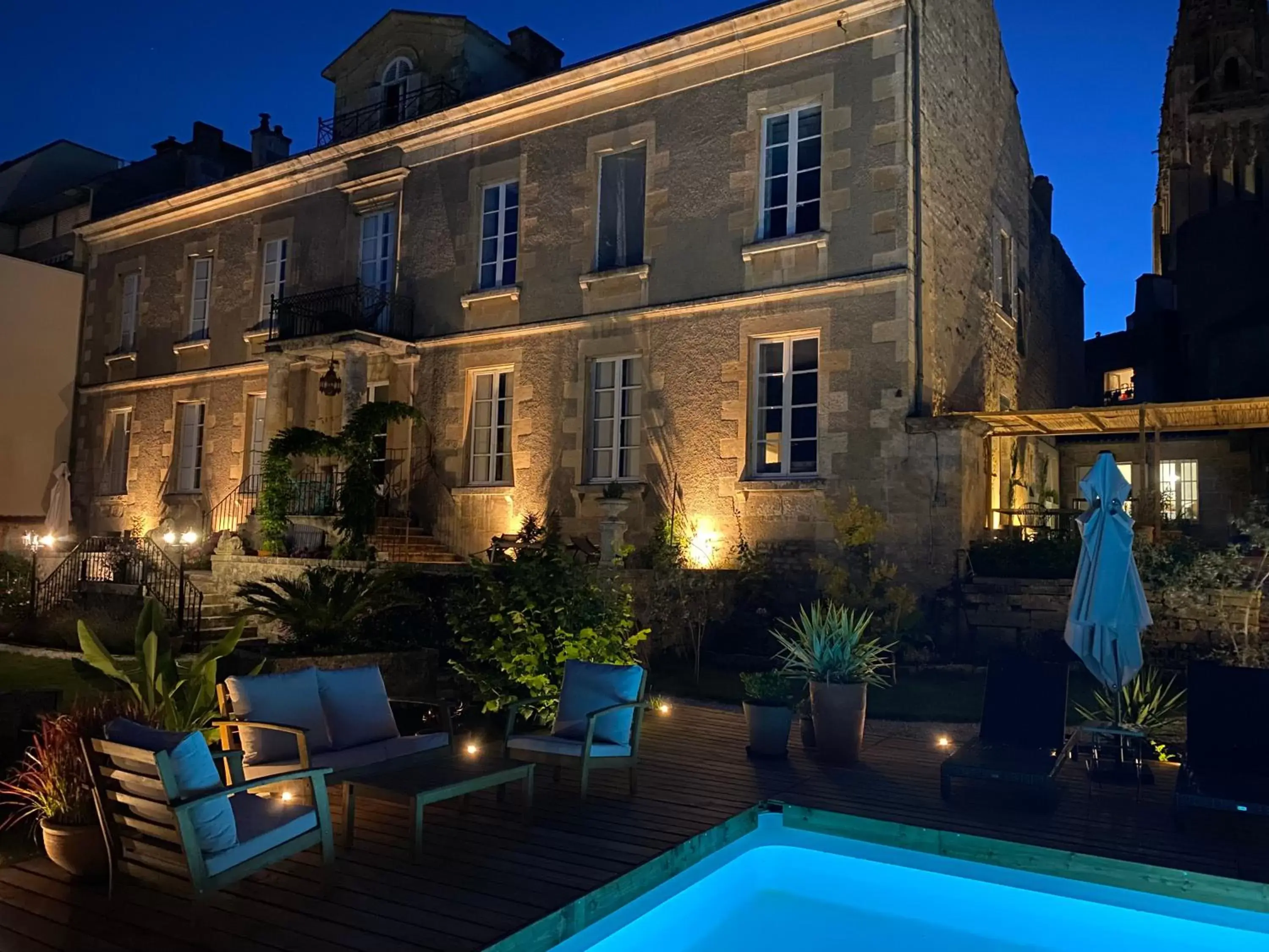 Swimming pool, Property Building in Maison d'hotes Château-Gaillard