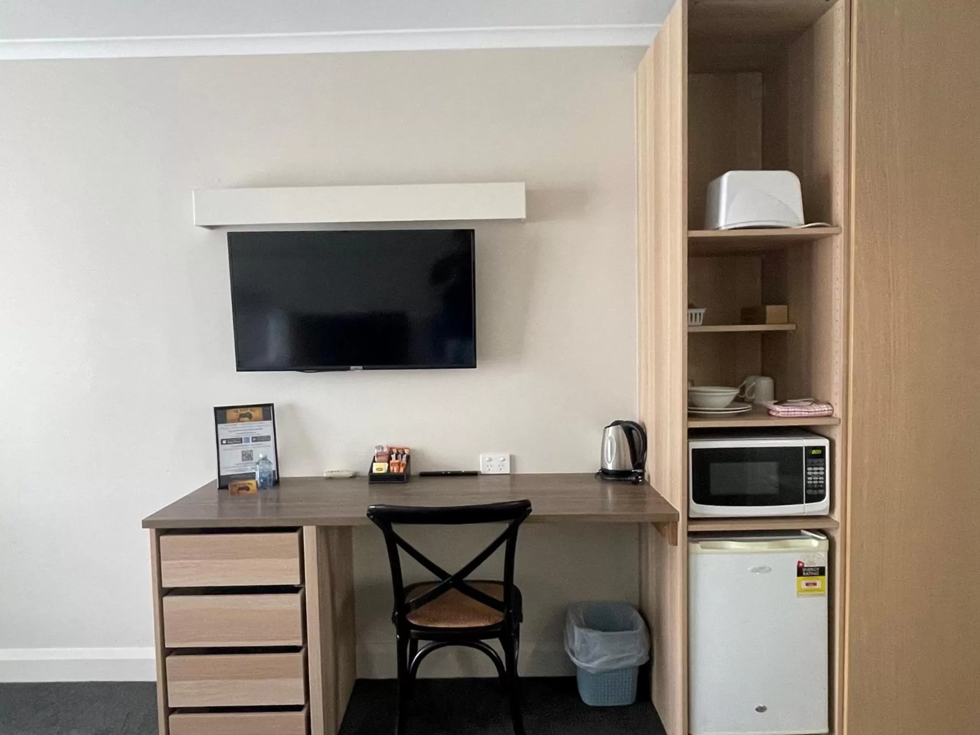 Twin Standard Room in The Black Bull Motel