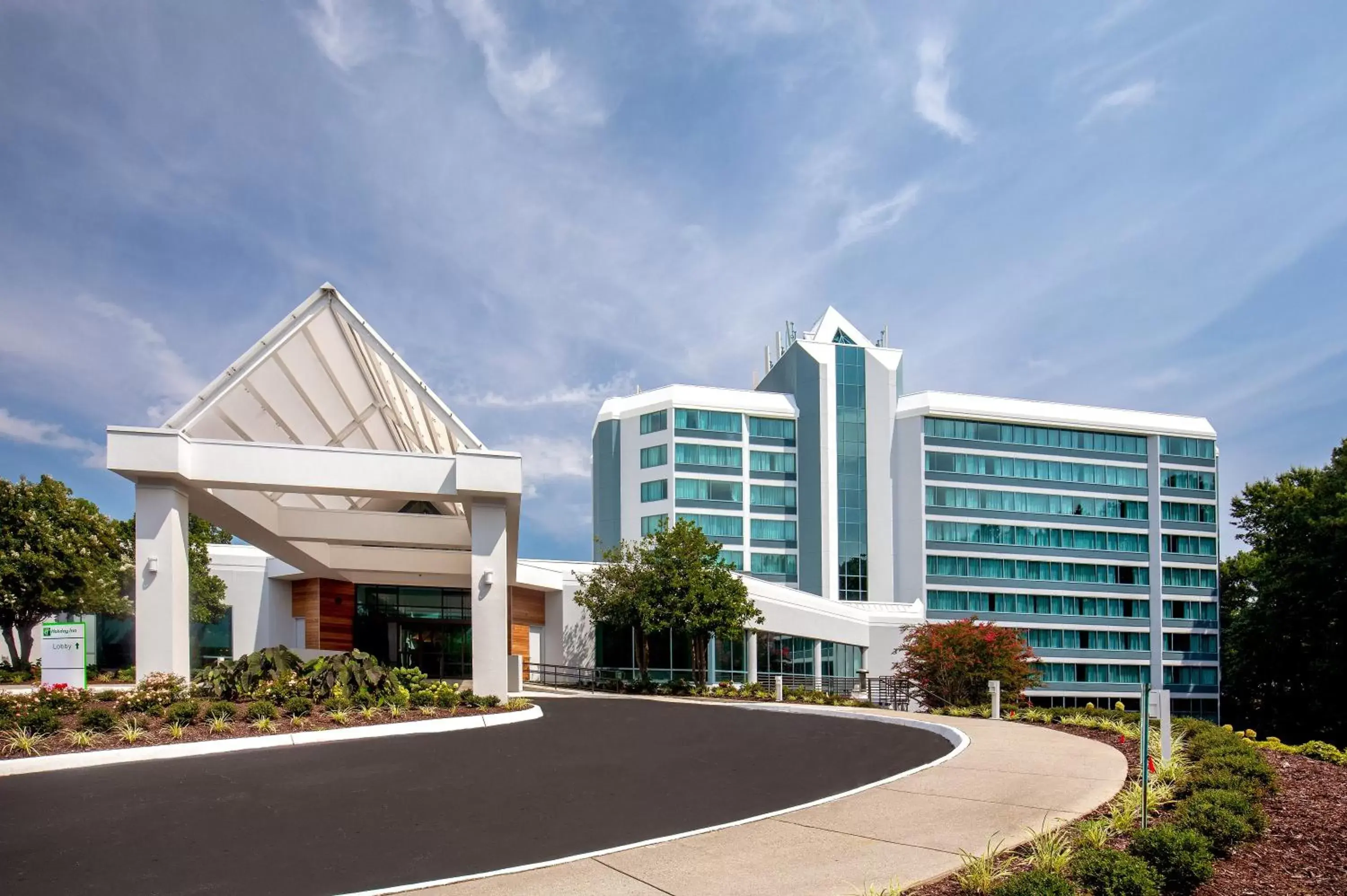 Property Building in Holiday Inn Newport News - Hampton, an IHG Hotel