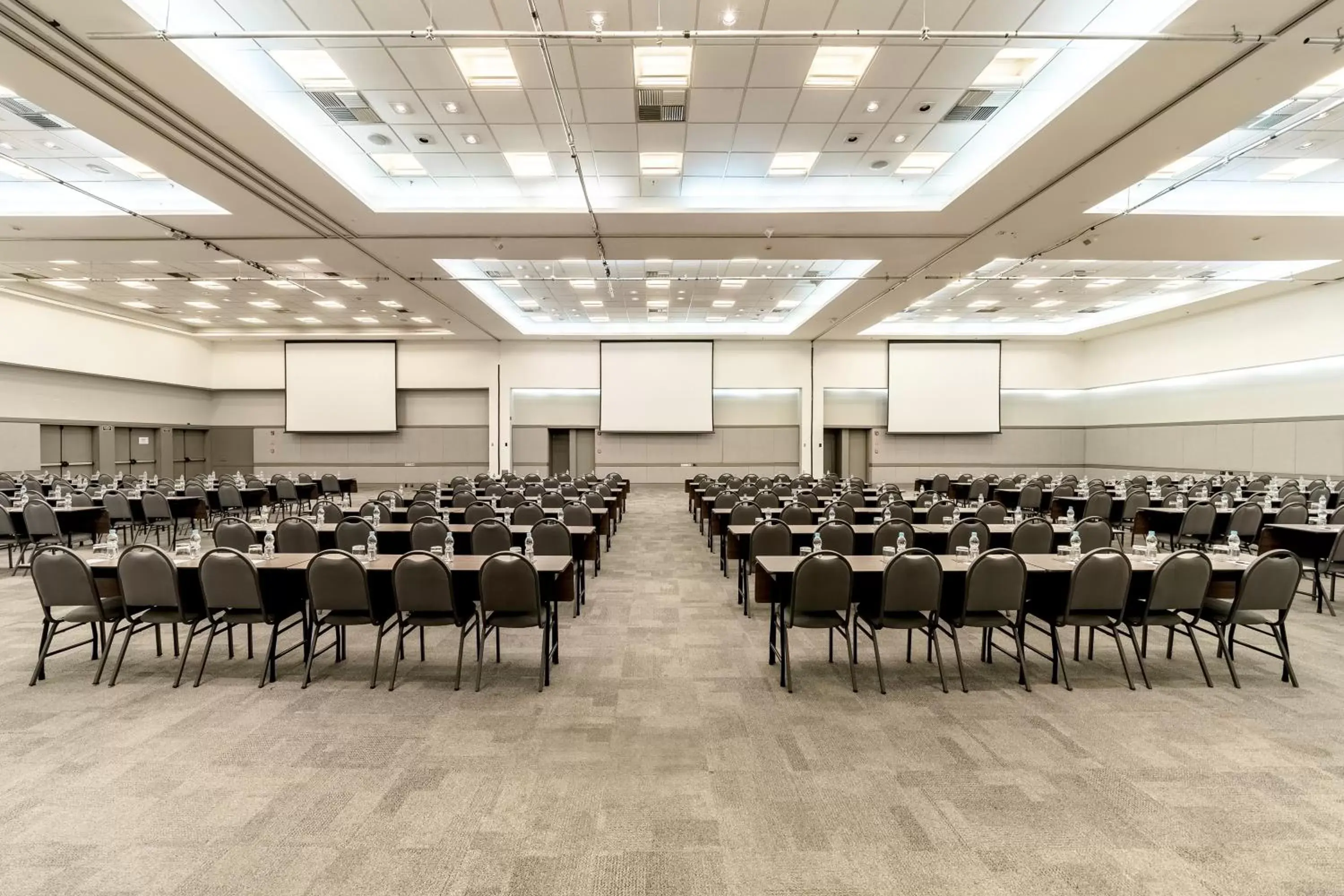 Meeting/conference room in Pullman Sao Paulo Vila Olimpia