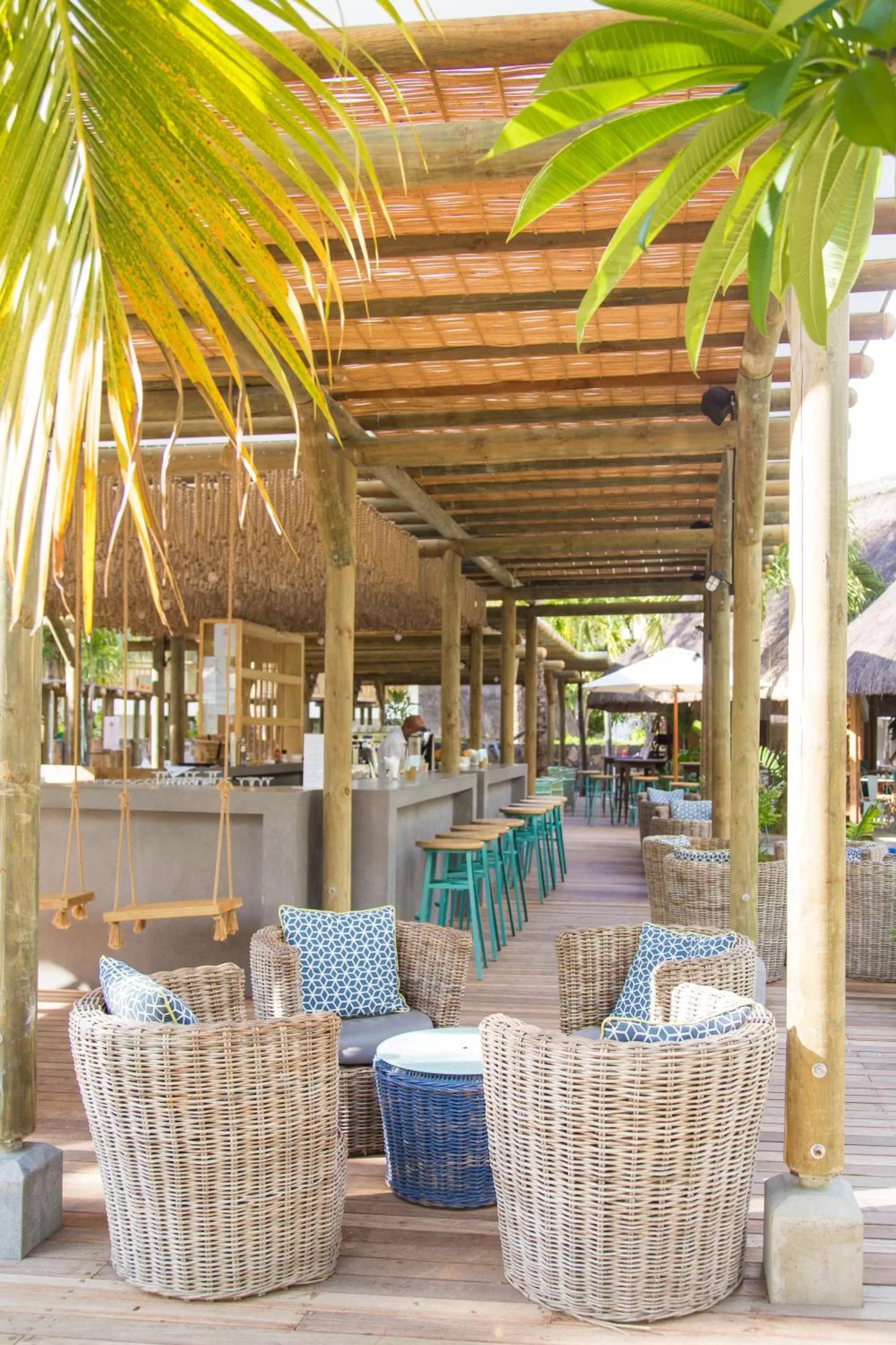 Lounge or bar in Coin de Mire Attitude