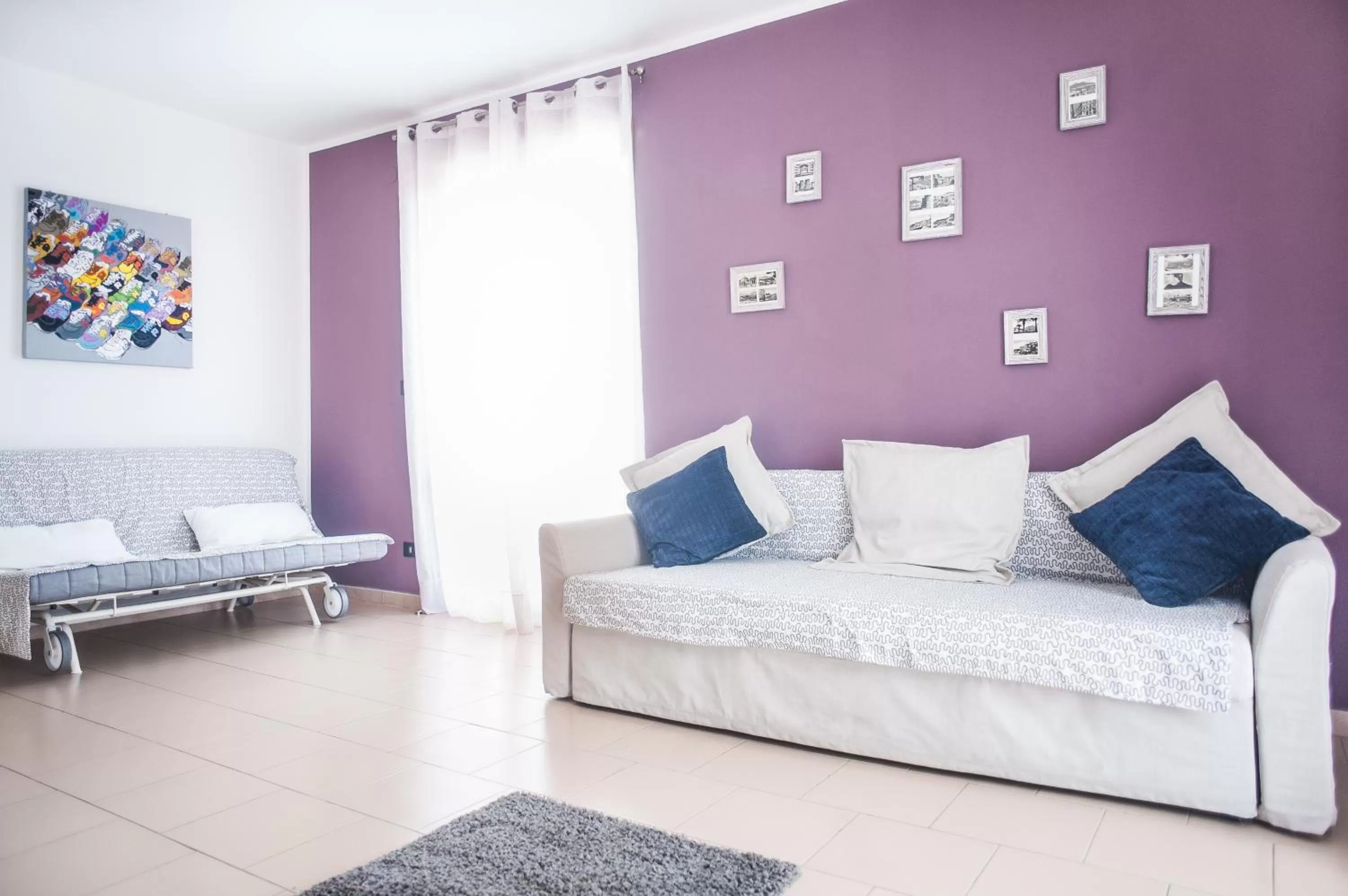 Living room, Bed in Pompei Suite