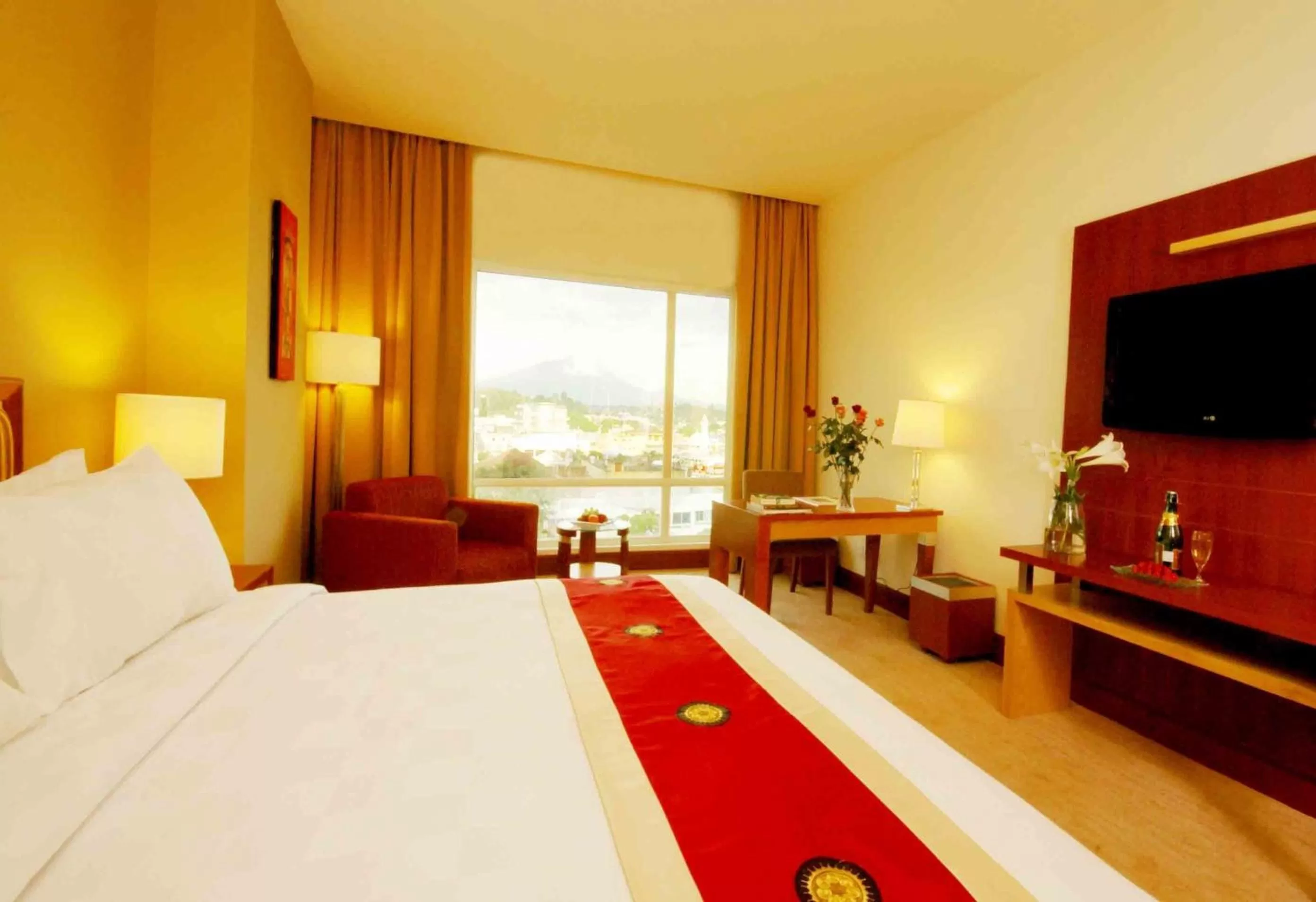 Bedroom, Bed in Swiss-Belhotel Maleosan Manado