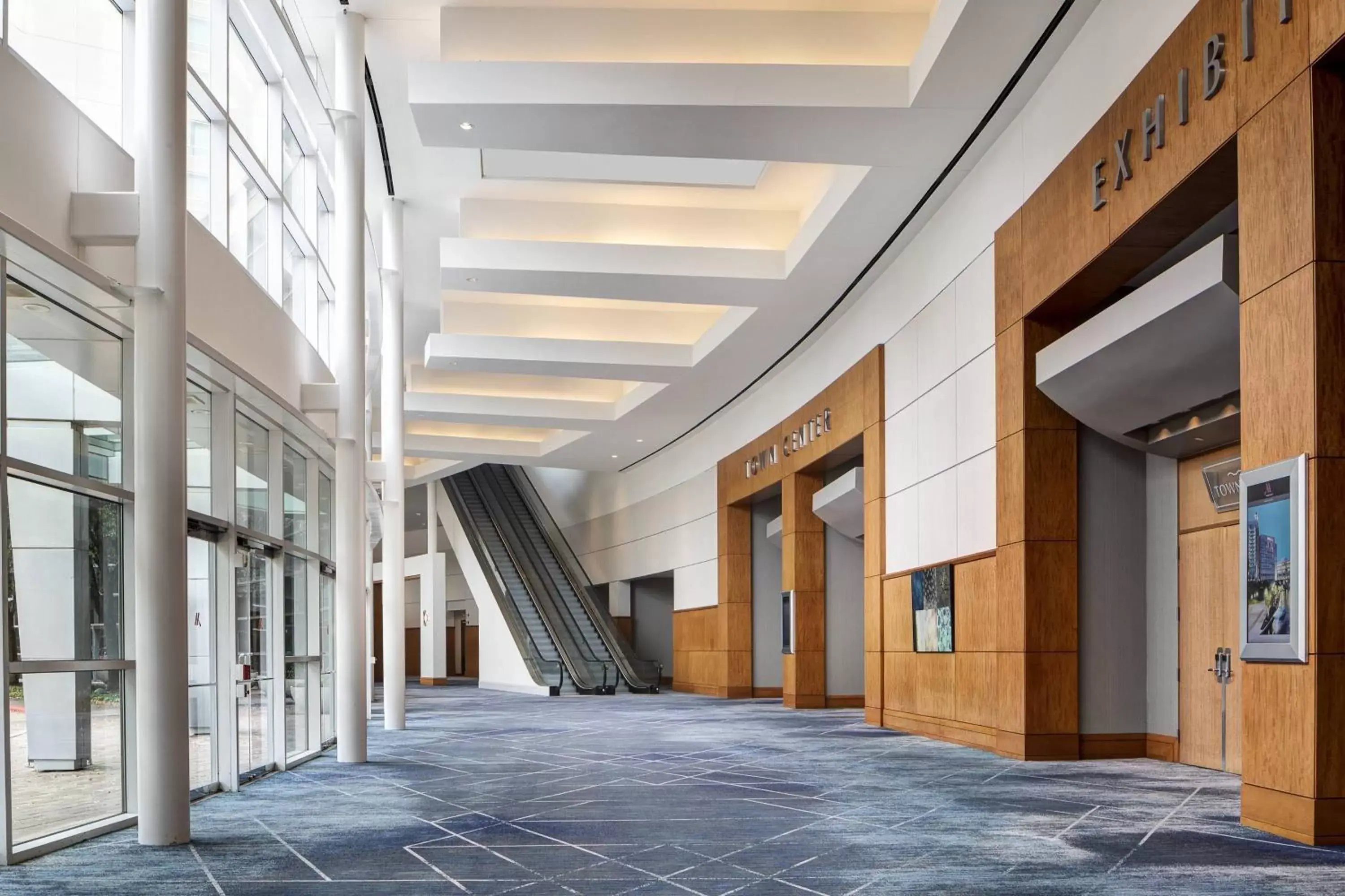 Meeting/conference room in The Woodlands Waterway Marriott Hotel and Convention Center