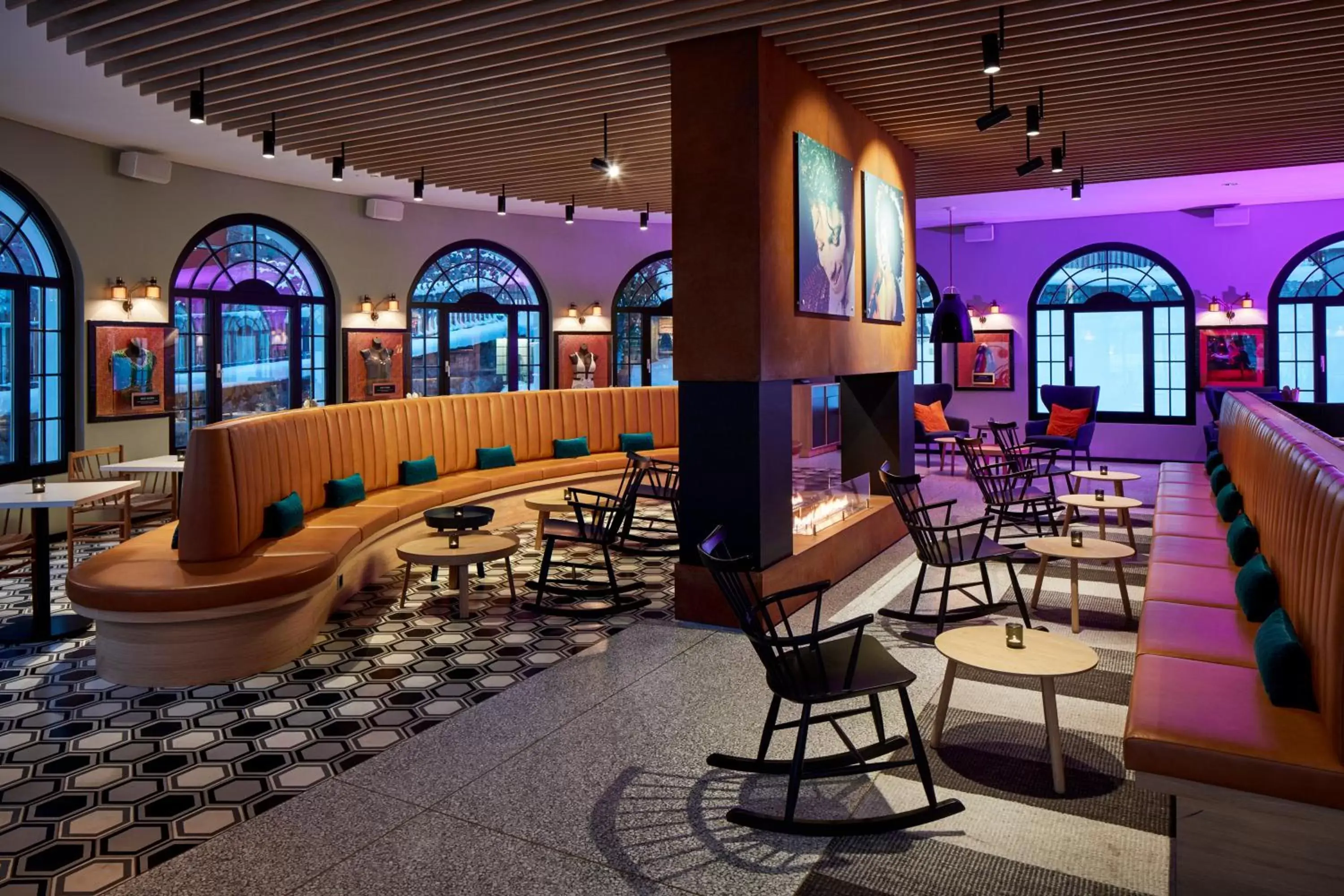 Restaurant/places to eat, Lounge/Bar in Hard Rock Hotel Davos