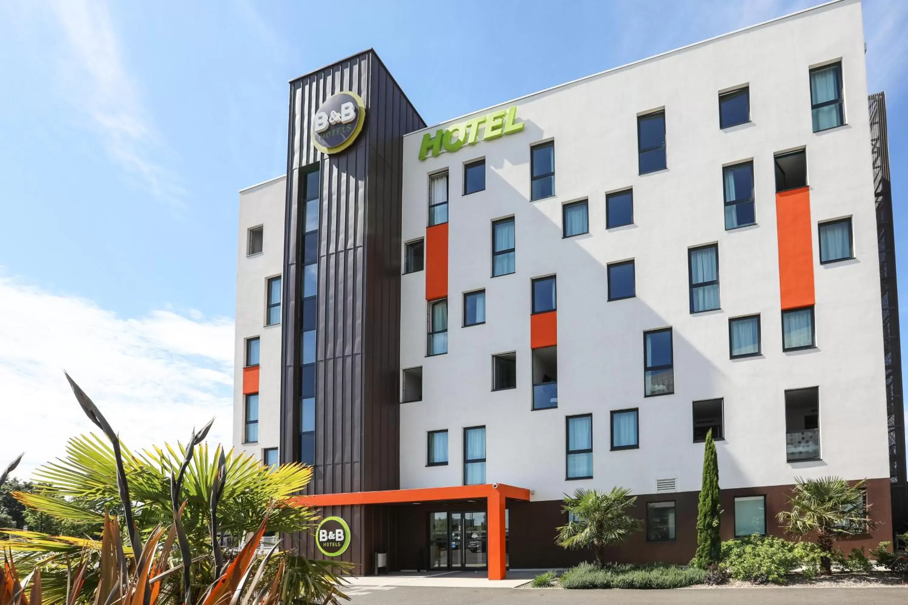 Property building in B&B HOTEL La Roche-sur-Yon Property building in B&B HOTEL La Roche-sur-Yon