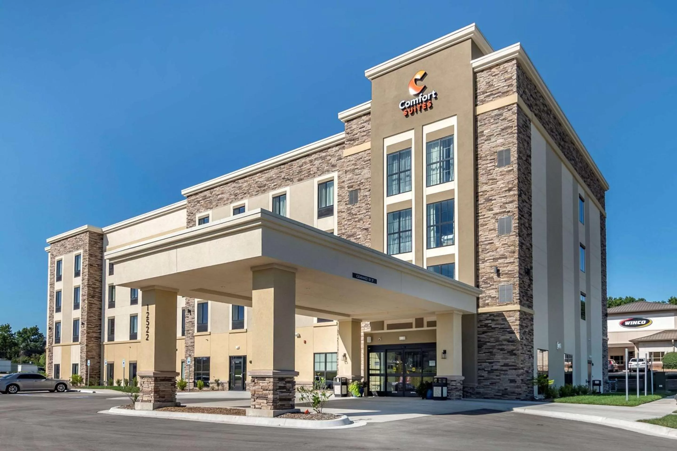 Property building in Comfort Suites Grandview - Kansas City