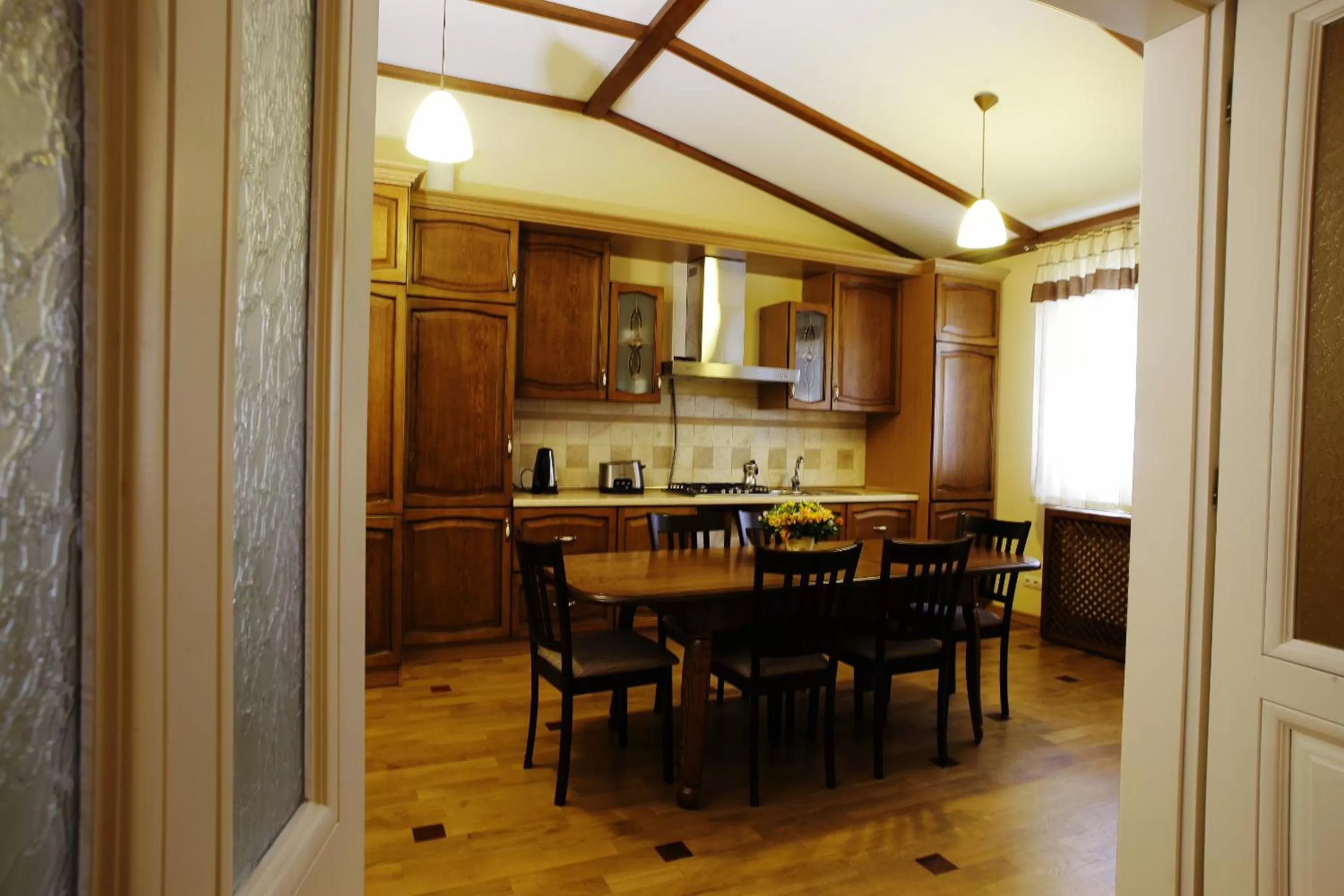 Mini-Hotel Under The Roof