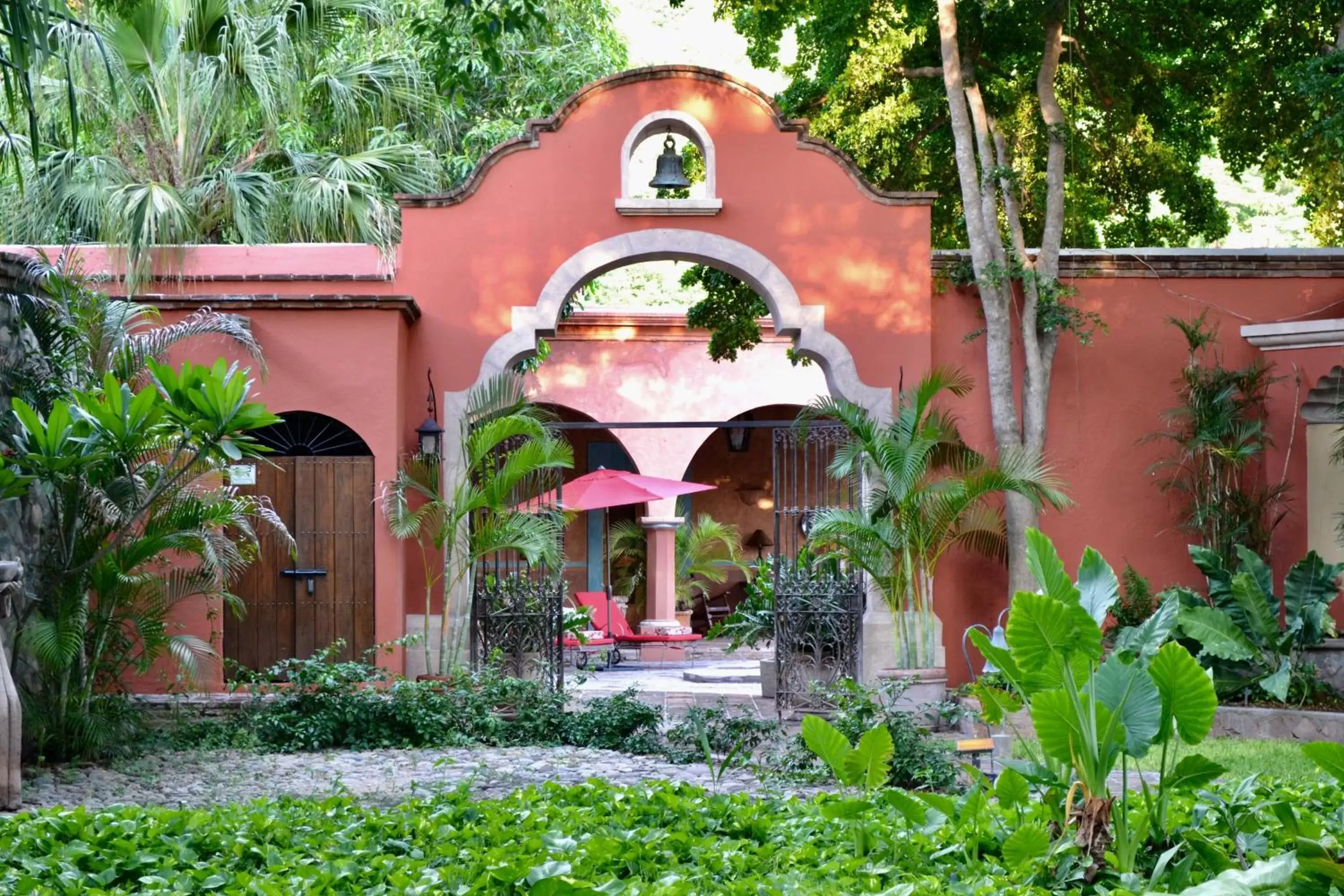 Garden, Property Building in Hacienda de los Santos