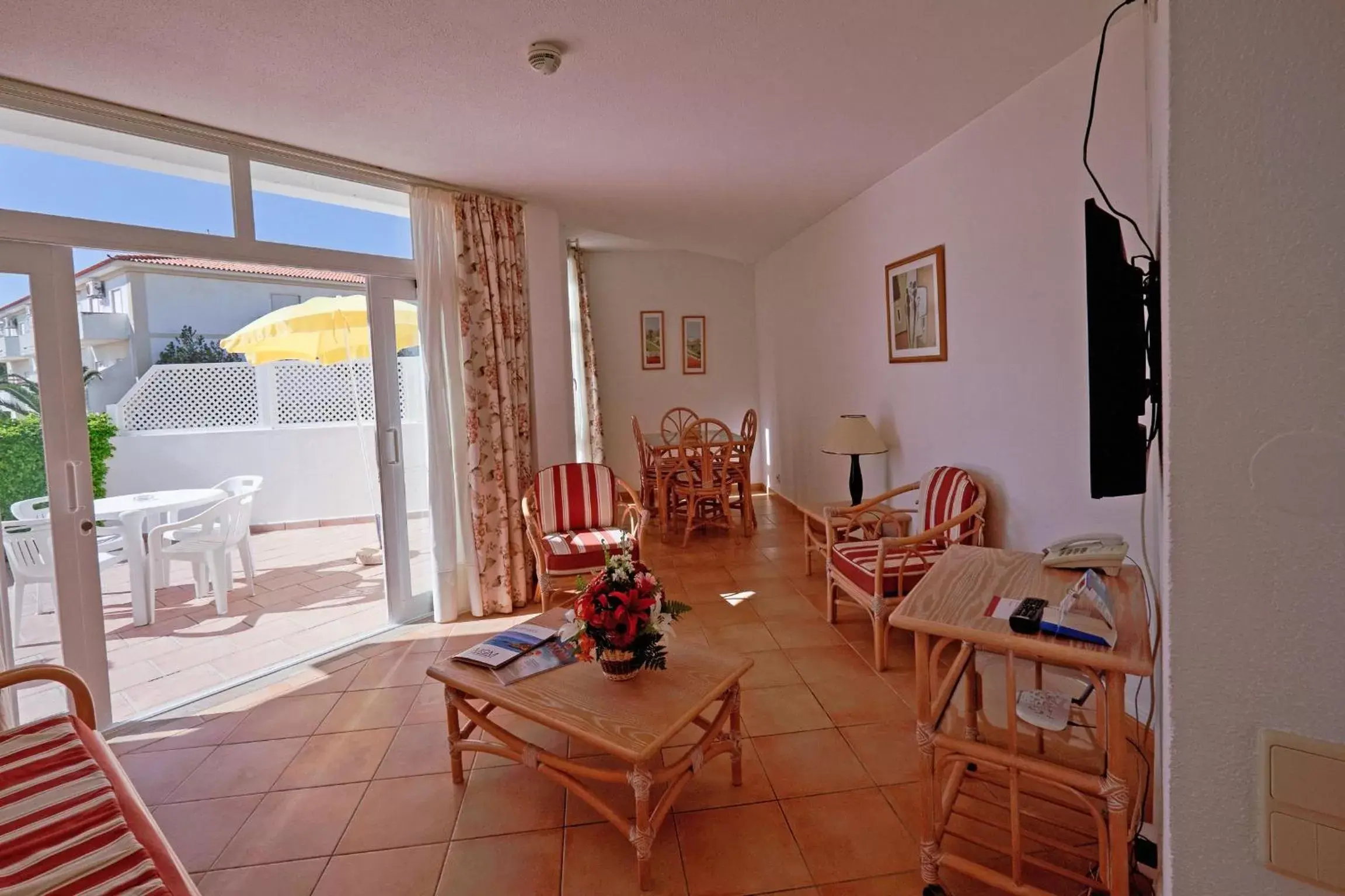 Living room in Muthu Clube Praia da Oura