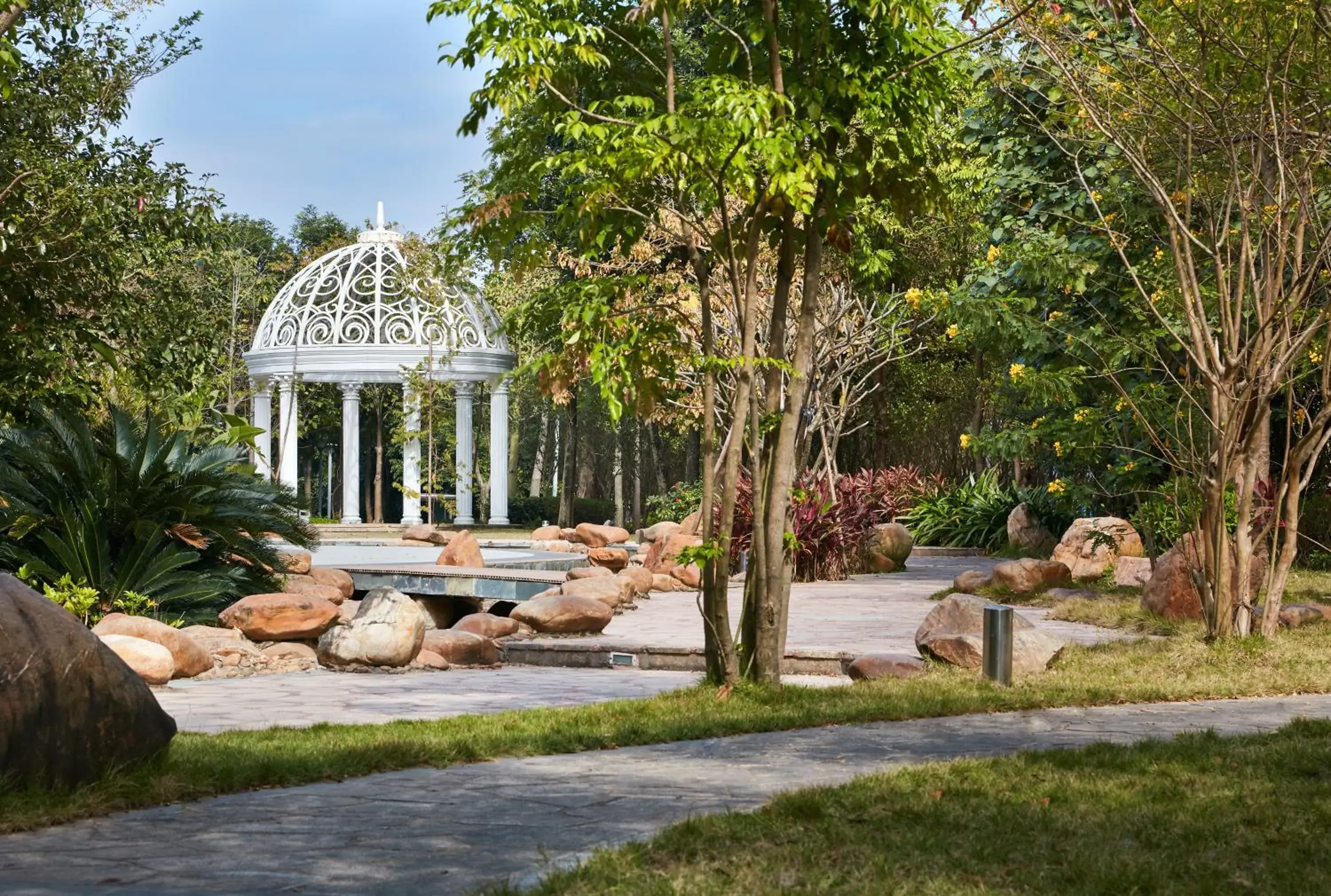 Decorative detail, Garden in Crowne Plaza Huizhou, an IHG Hotel