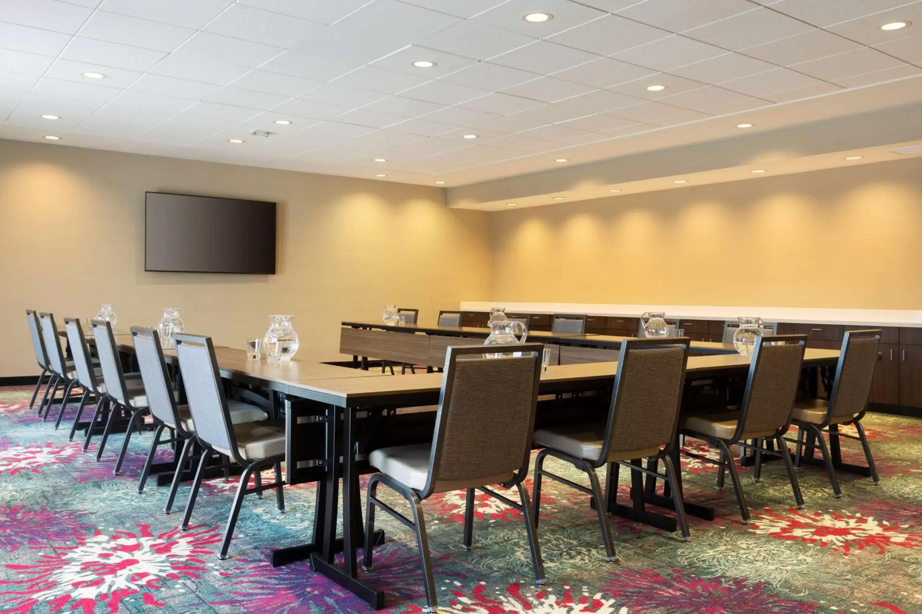 Meeting/conference room in Home2 Suites By Hilton Clovis