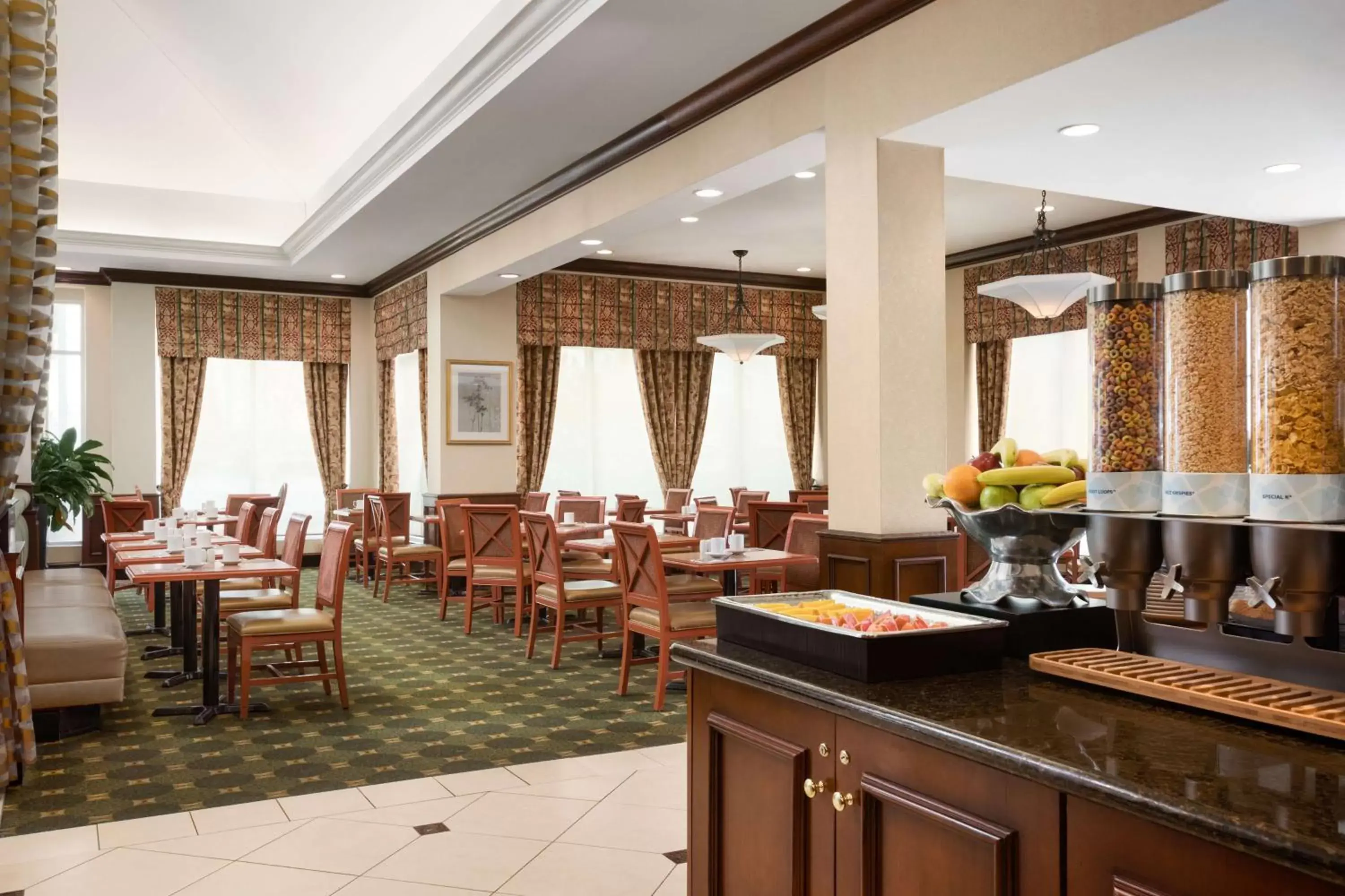 Dining area, Restaurant/Places to Eat in Hilton Garden Inn Toronto/Vaughan