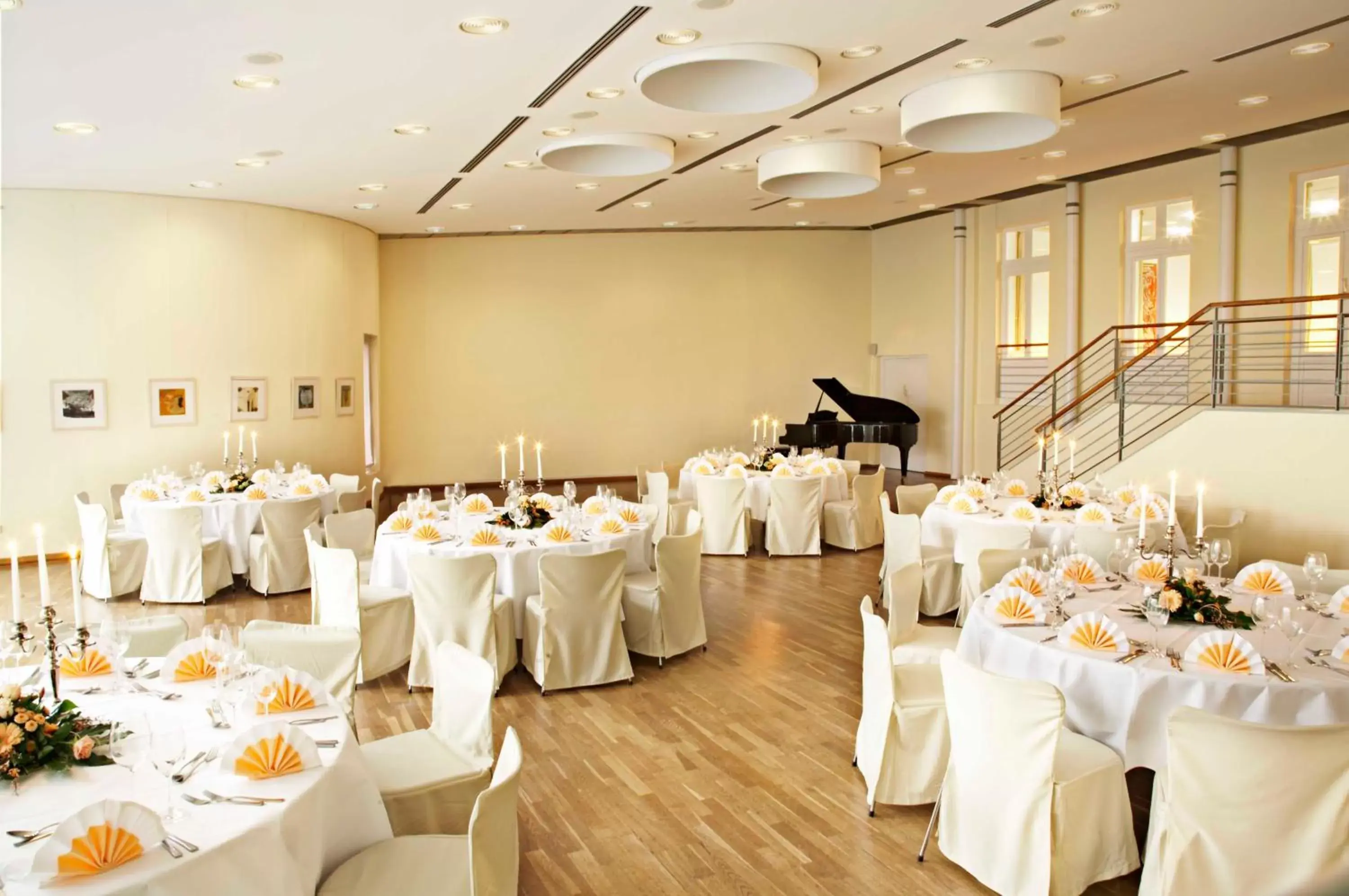 Restaurant/places to eat, Banquet Facilities in Hotel Baseler Hof