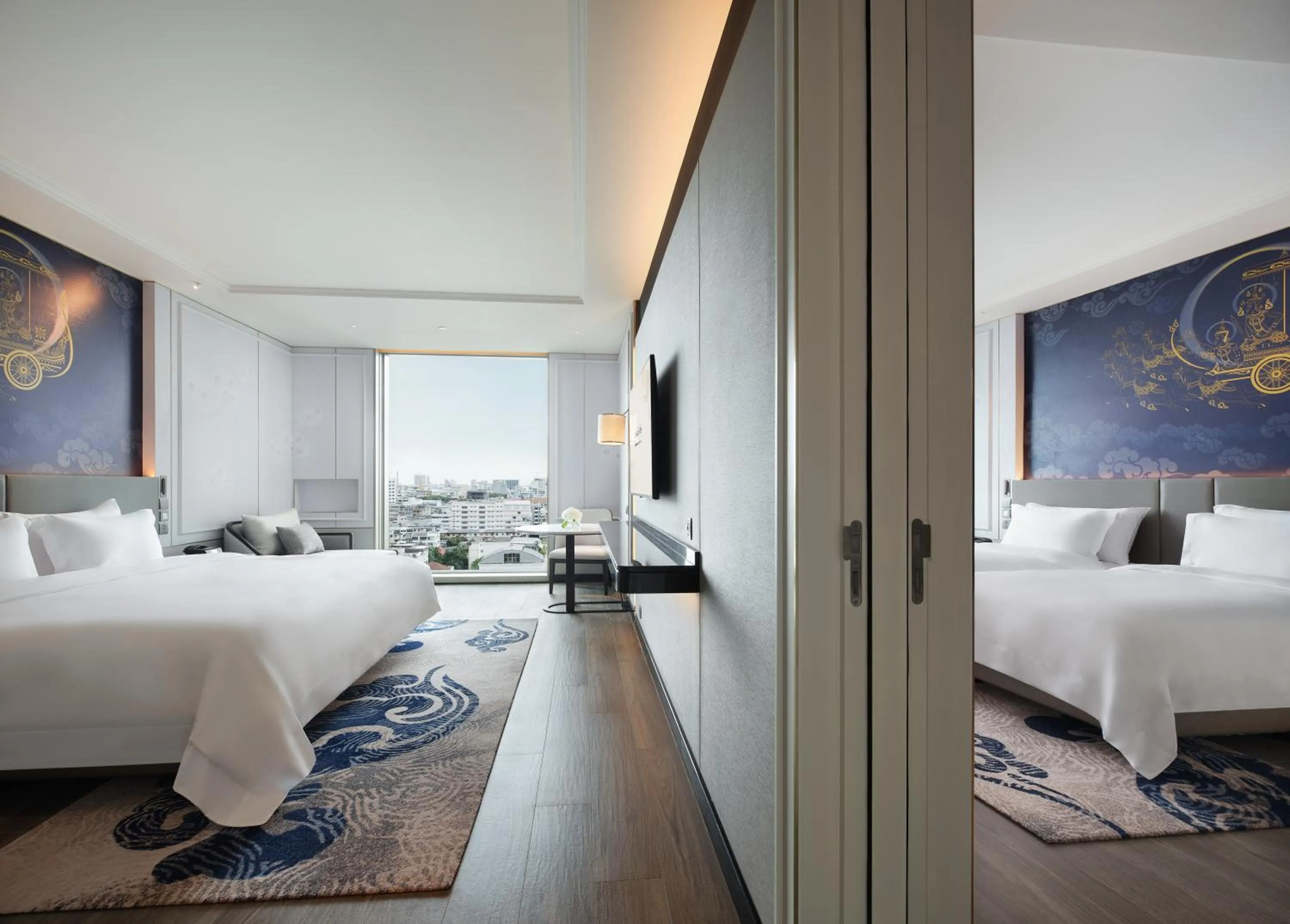 Bed in Grande Centre Point Surawong Bangkok