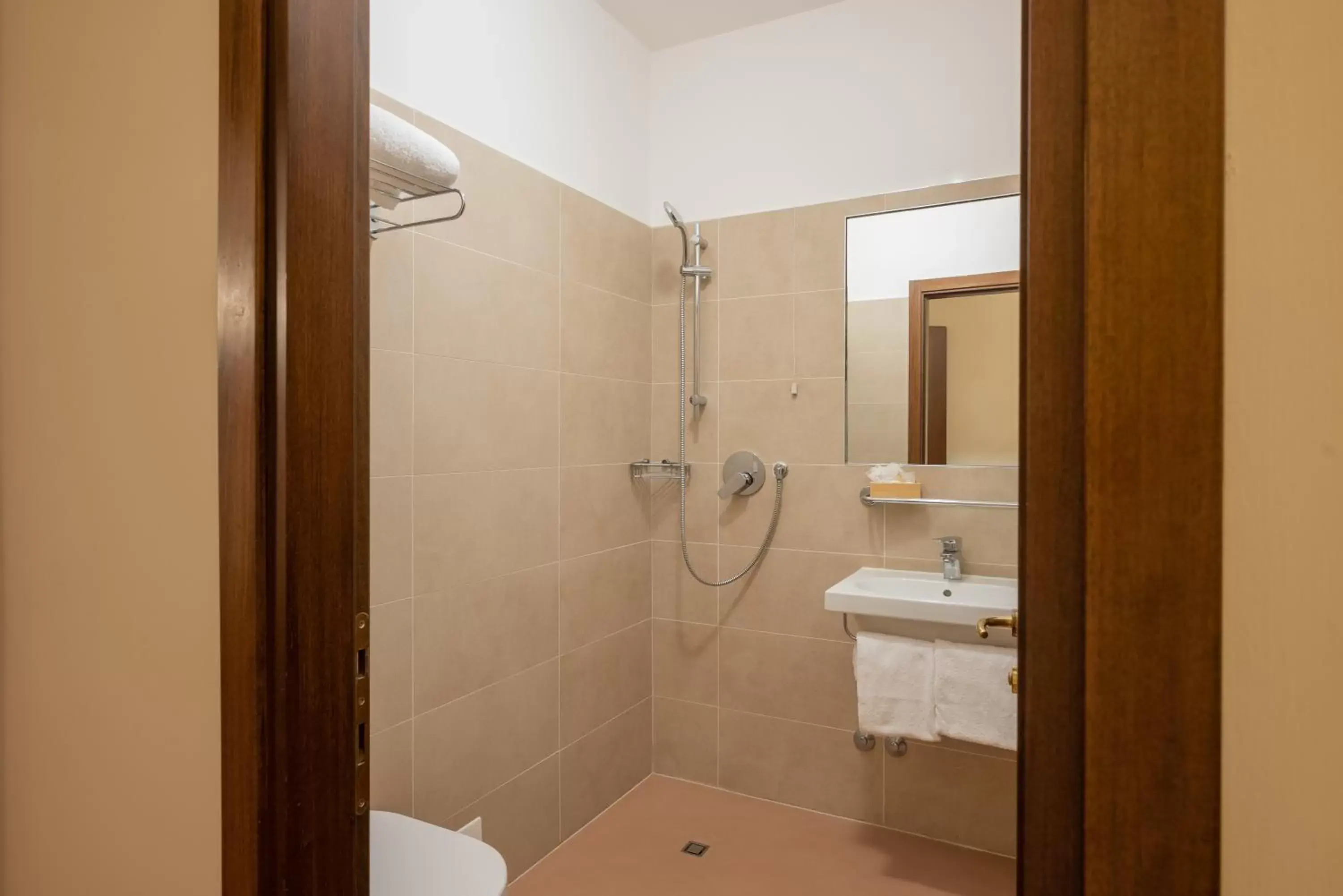 Bathroom in Hotel al Sotoportego