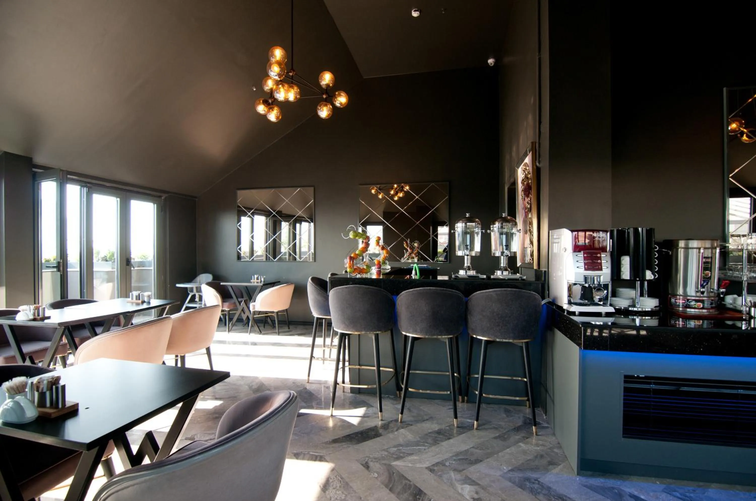 Restaurant/Places to Eat in TK Taxim Bosphorus Hotel