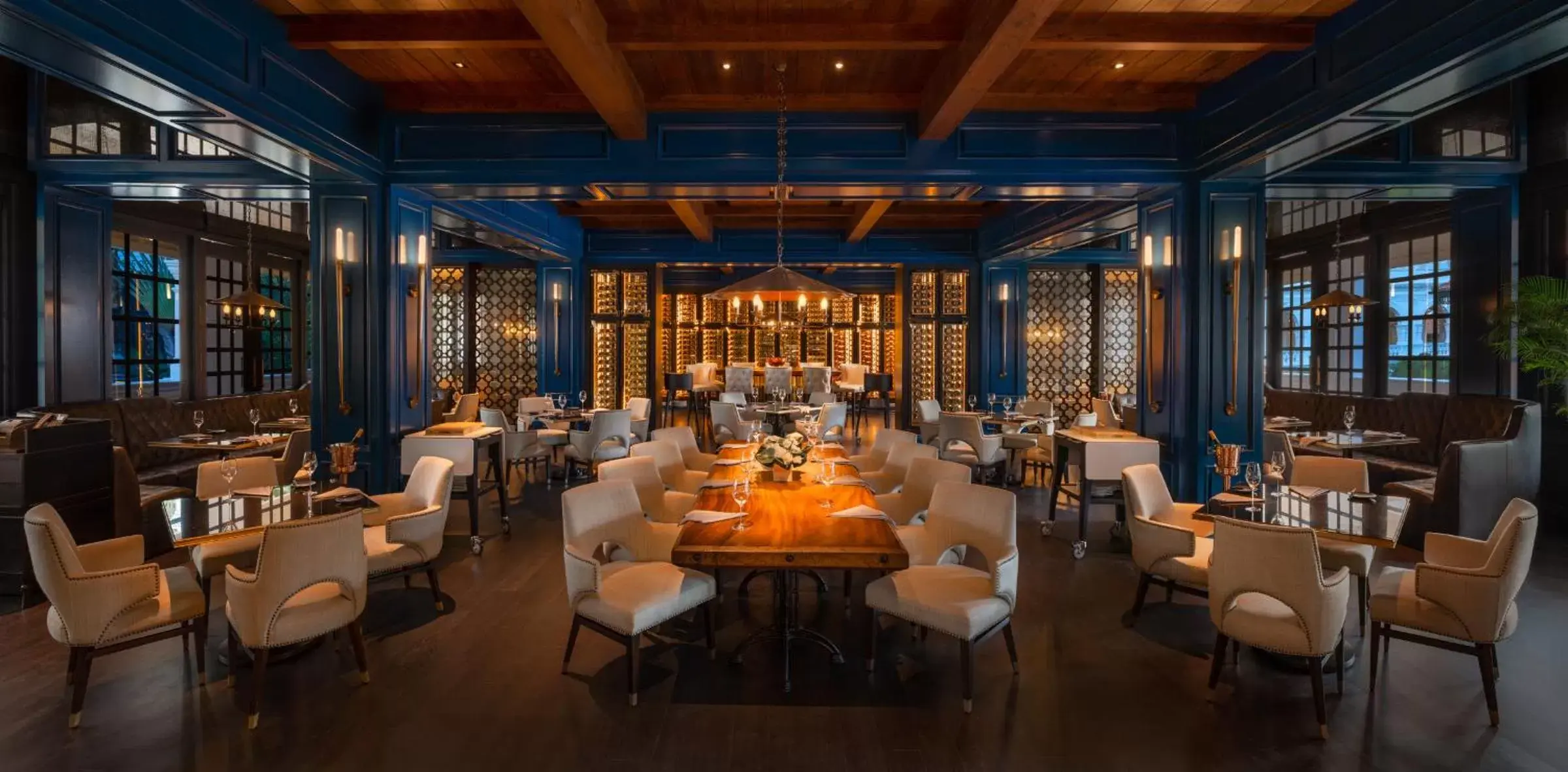 Restaurant/places to eat in Raffles Singapore Restaurant/places to eat in Raffles Singapore