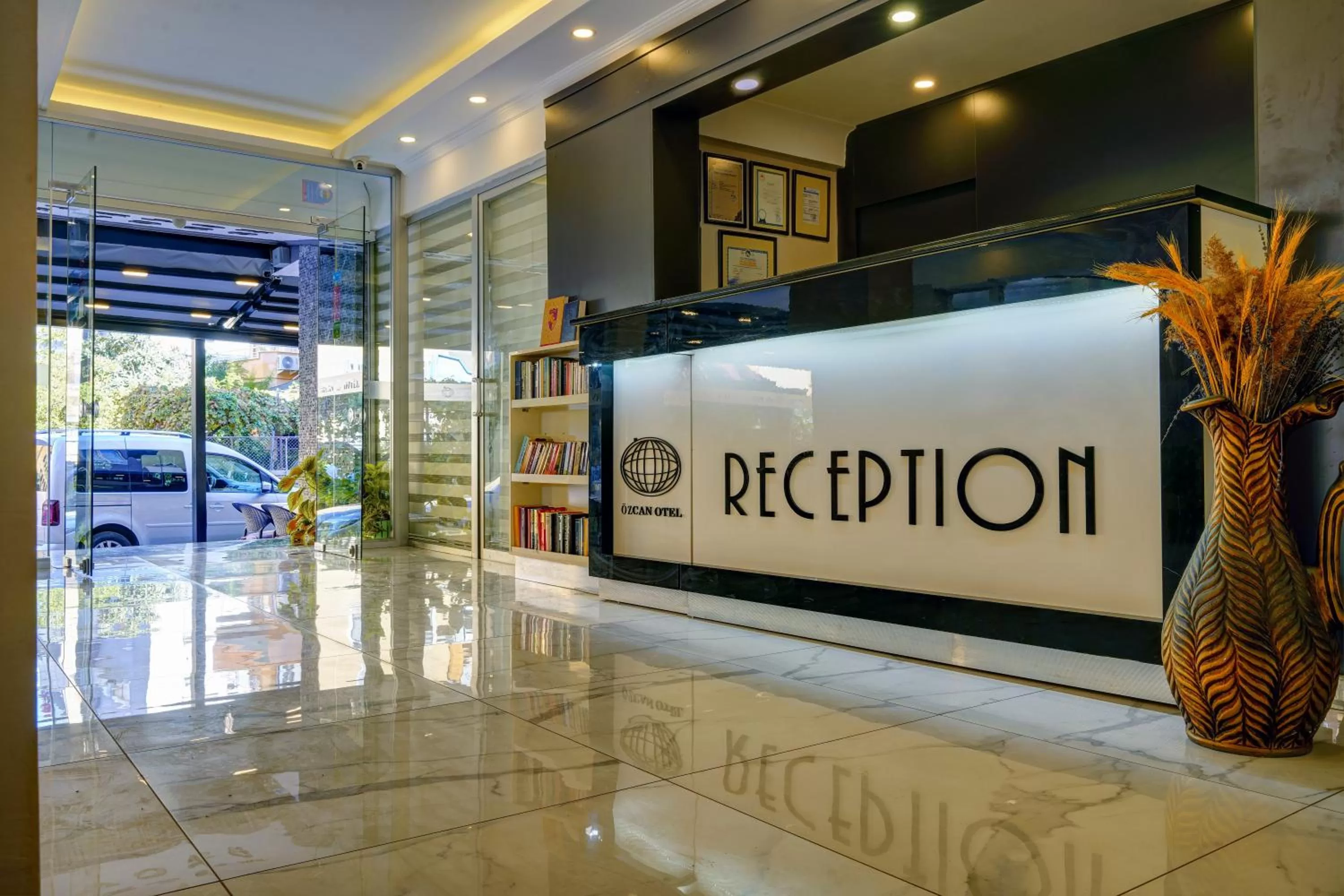 Lobby or reception in Ozcan Hotel