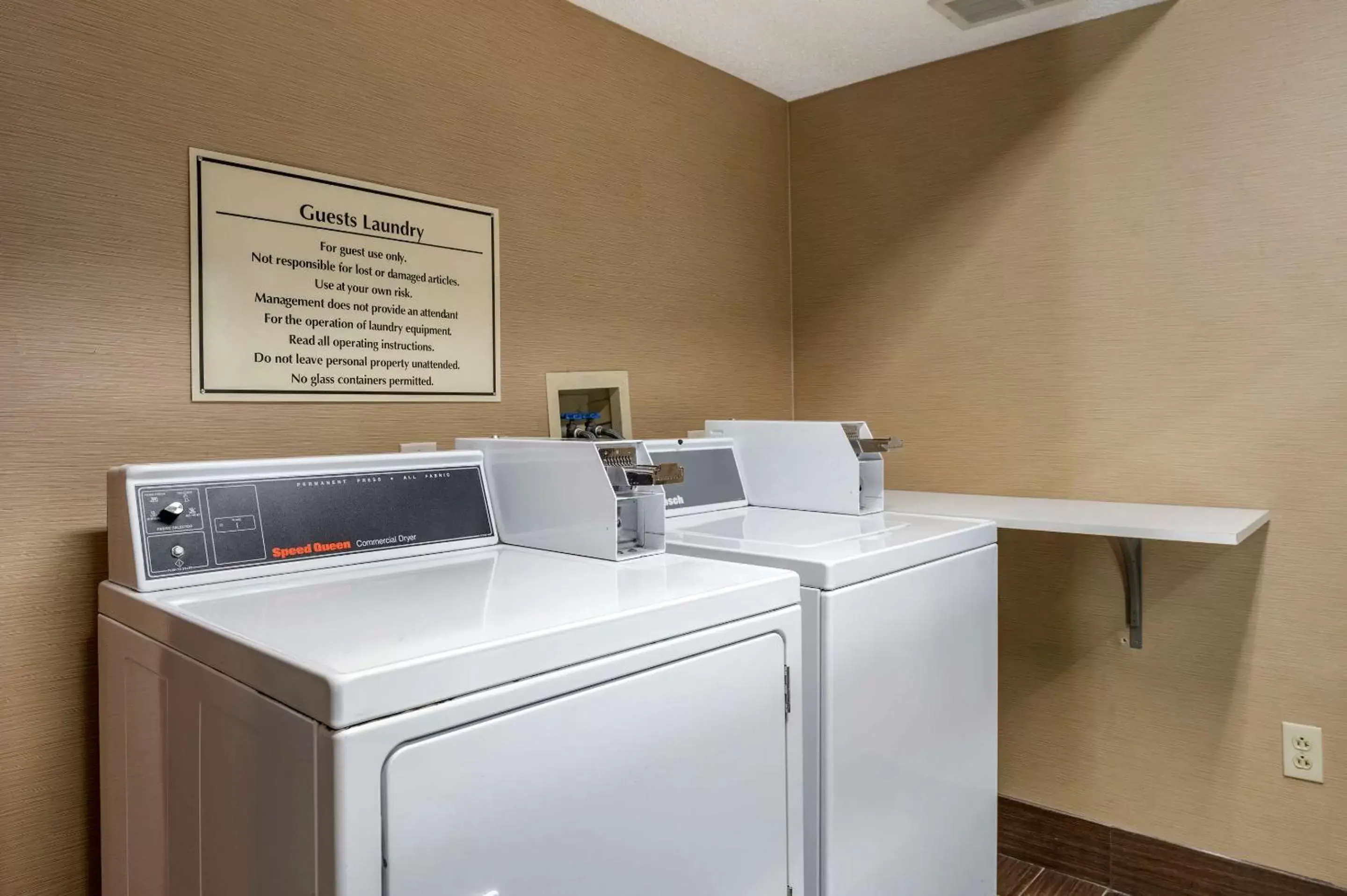 laundry in Comfort Inn Romeoville - Bolingbrook