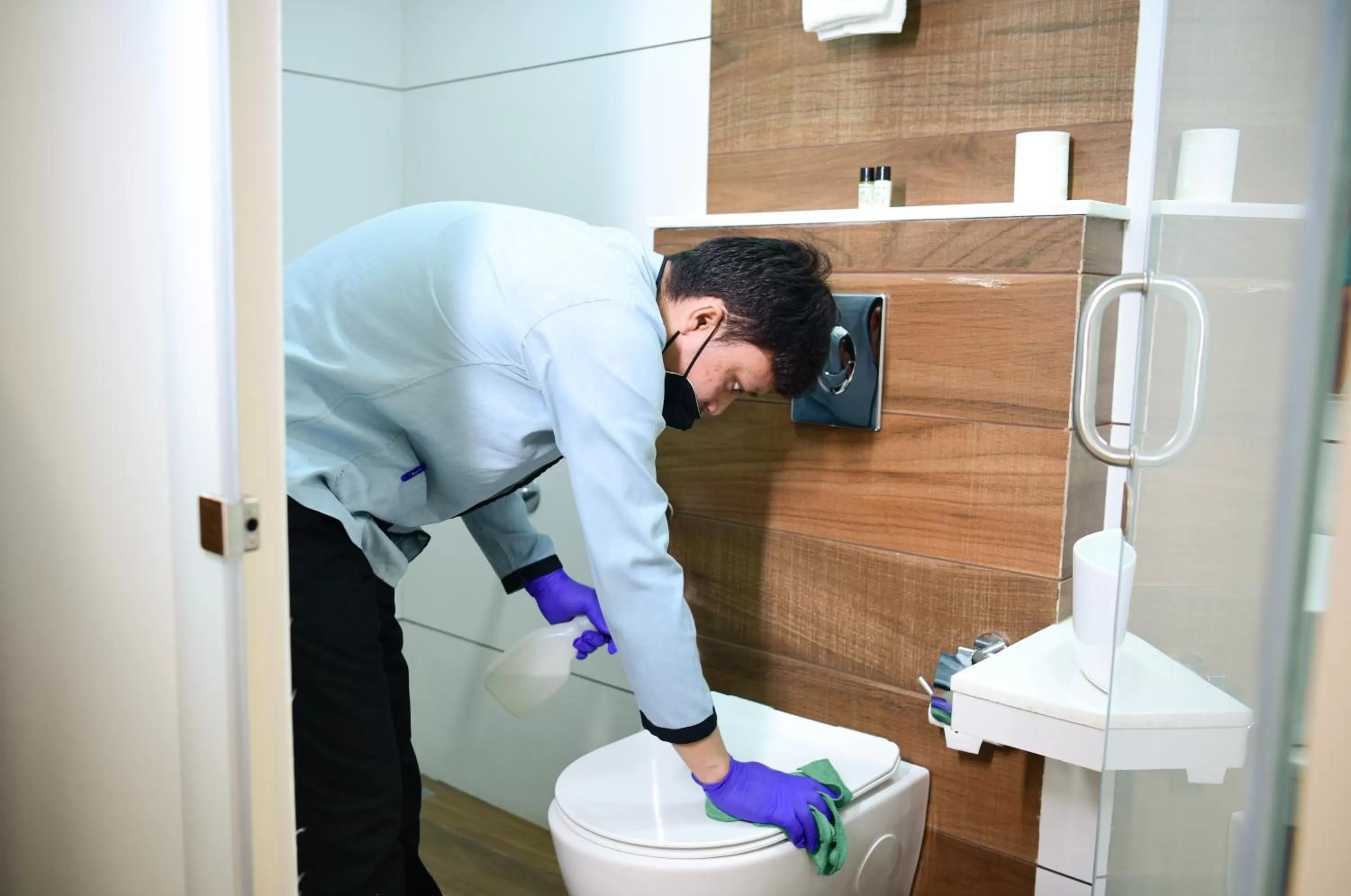 Staff in Harivaram Yuga