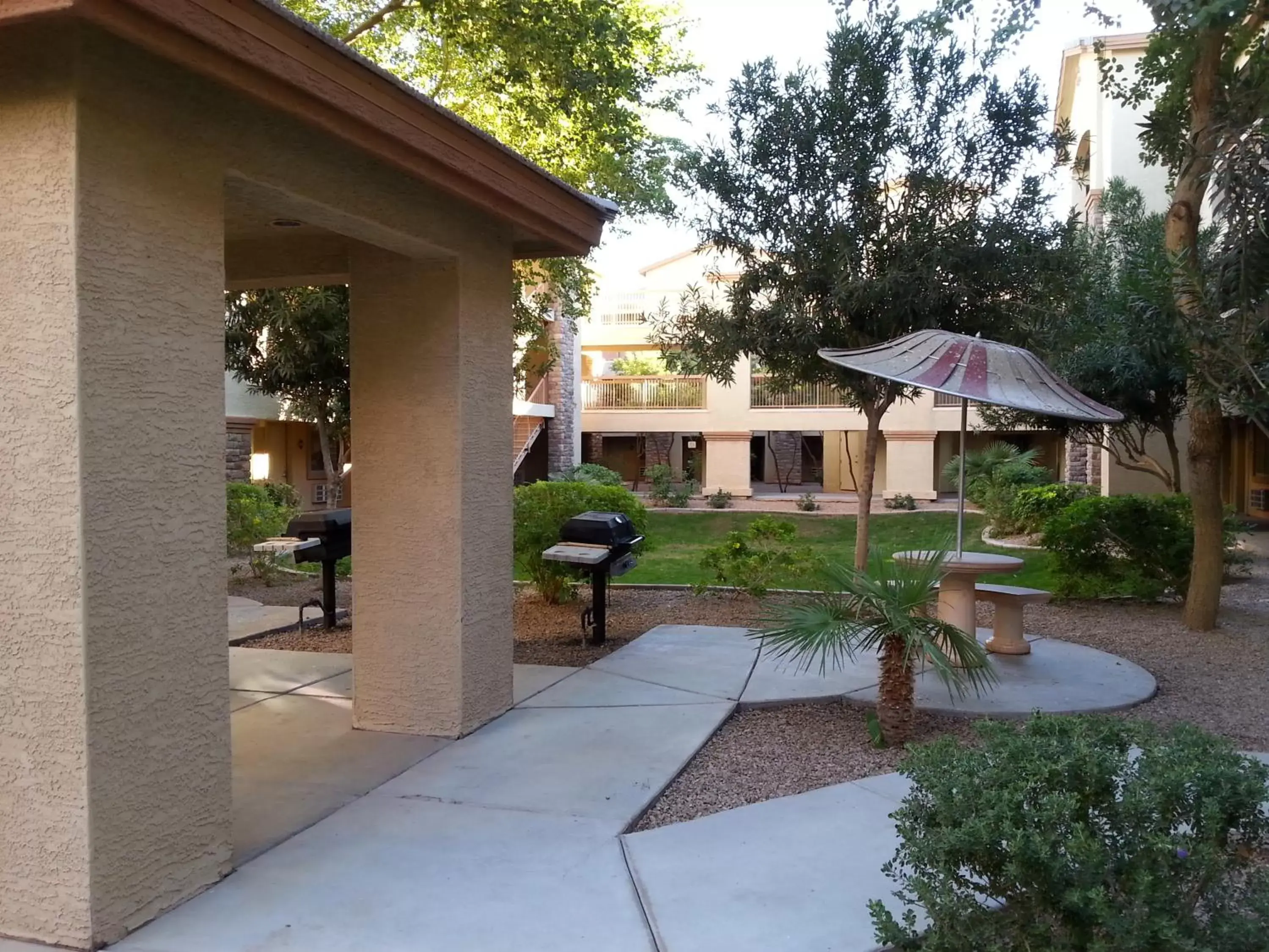 BBQ facilities in Siegel Select Casa Grande