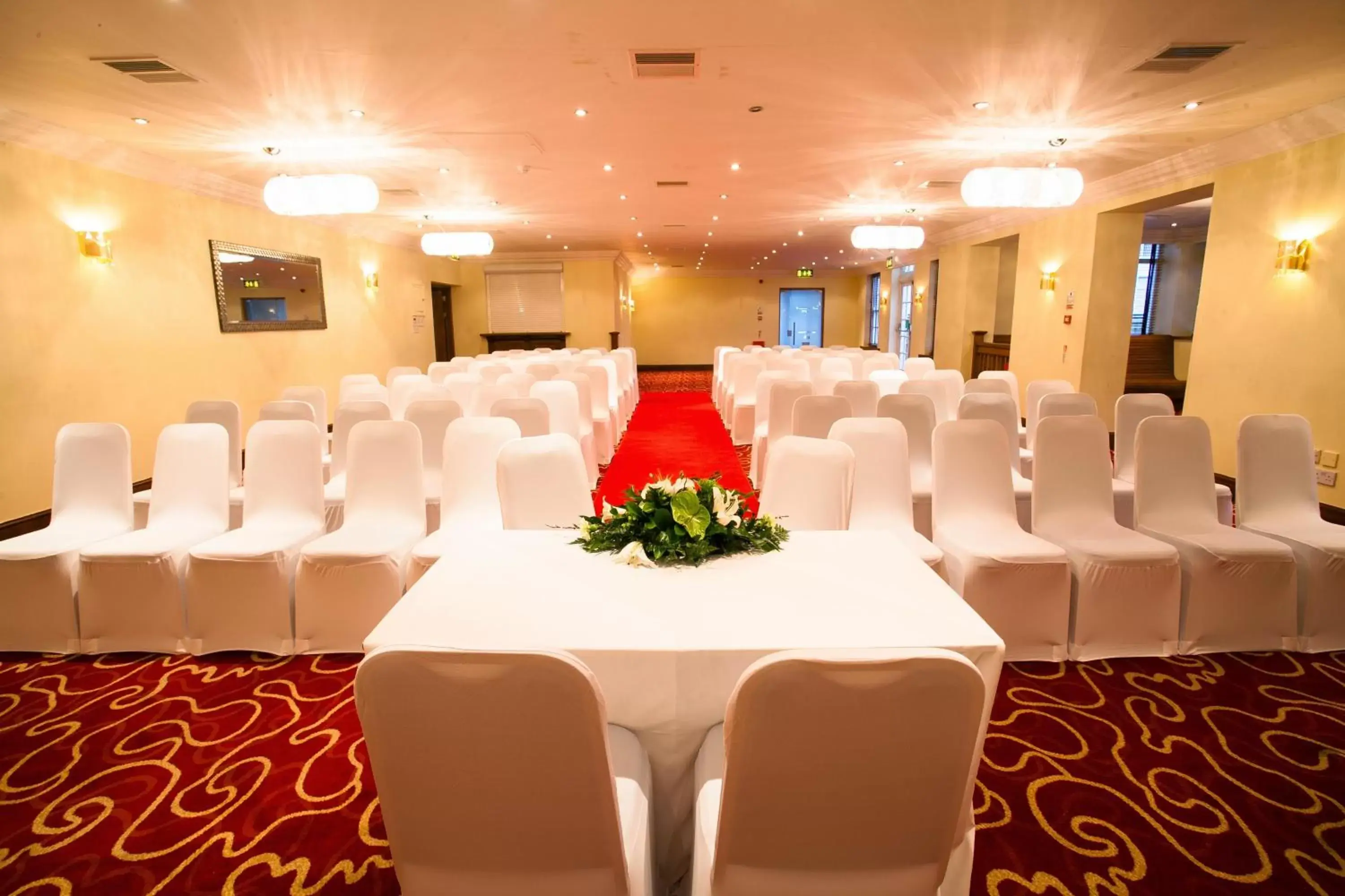 Banquet/Function facilities, Banquet Facilities in London Croydon Aerodrome Hotel, BW Signature Collection