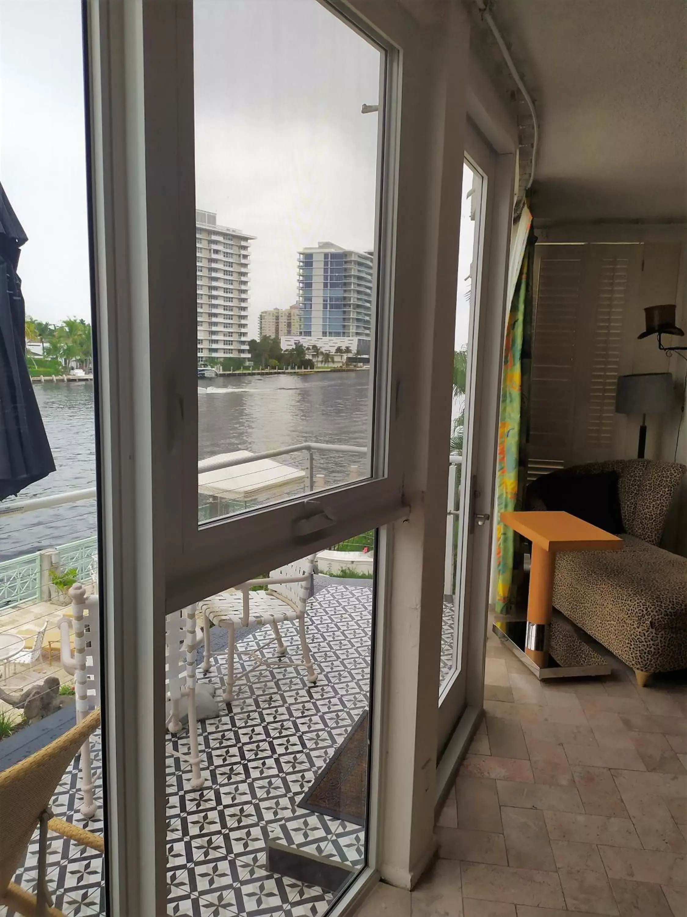 Balcony/Terrace in Manhattan Tower Apartment Hotel