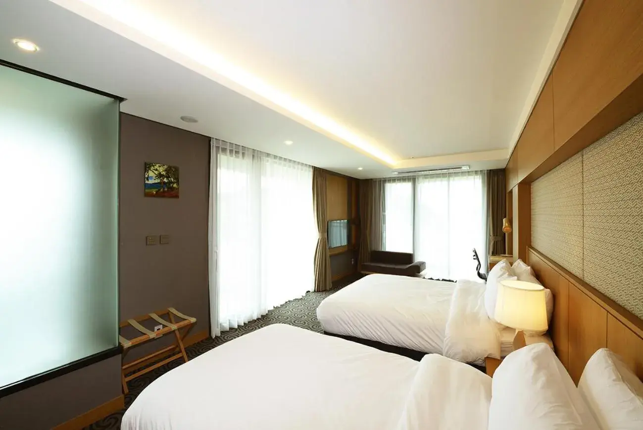 Bed in Ramada Gangwon Sokcho