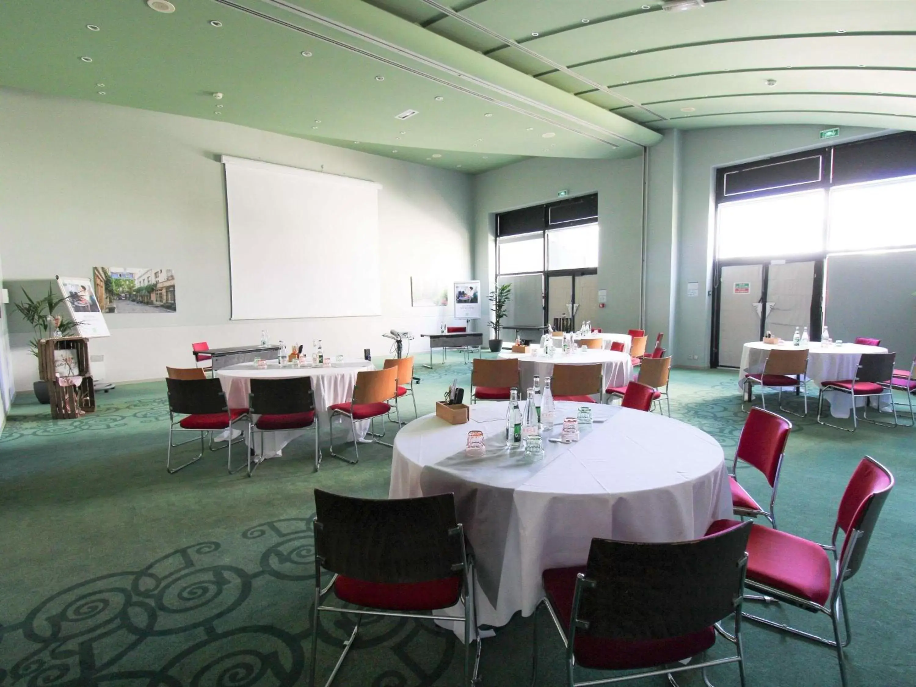 Property building, Banquet Facilities in ibis Styles Evry Courcouronnes