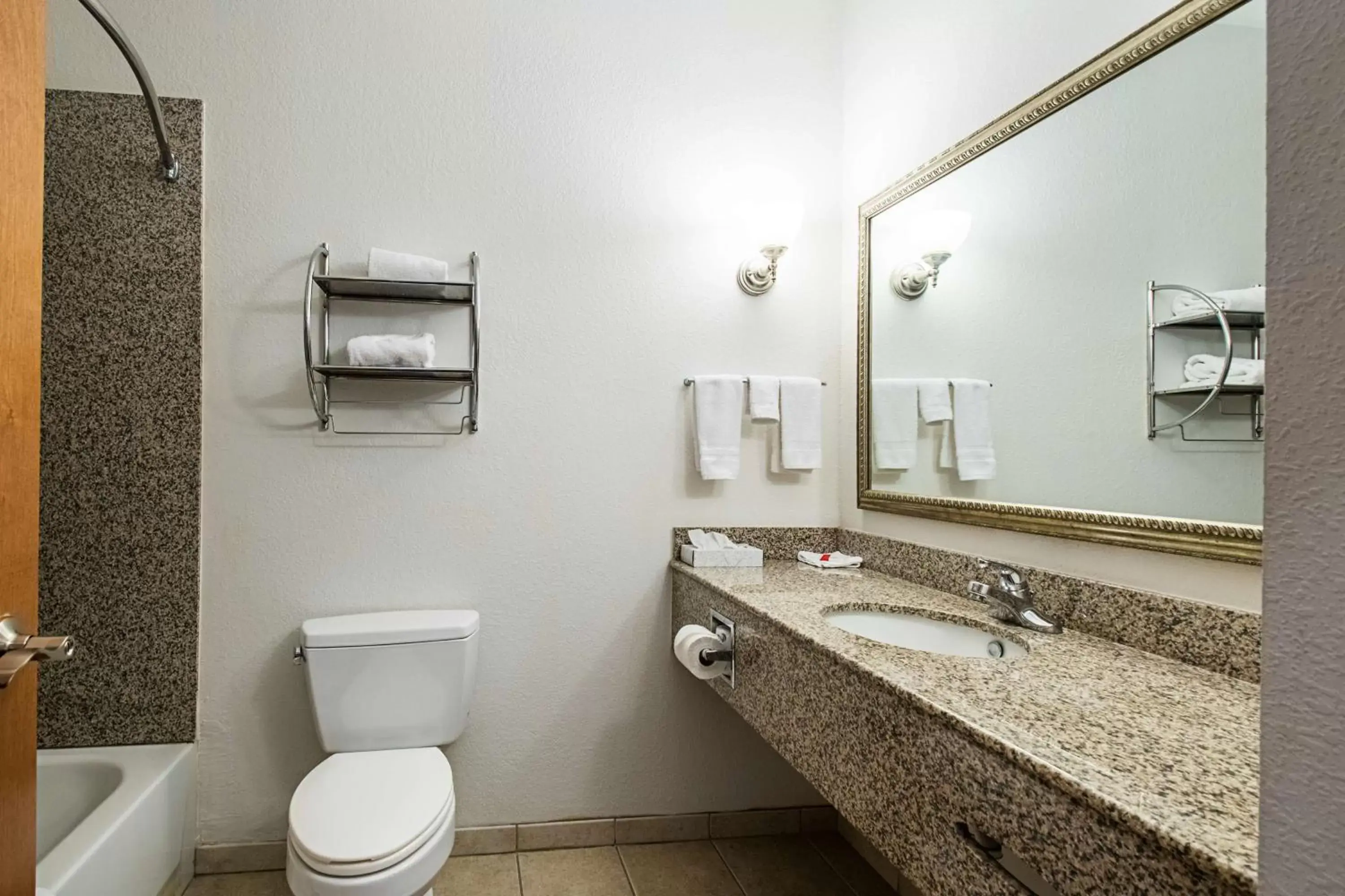 Photo of the whole room, Bathroom in Days Inn by Wyndham Copperas Cove