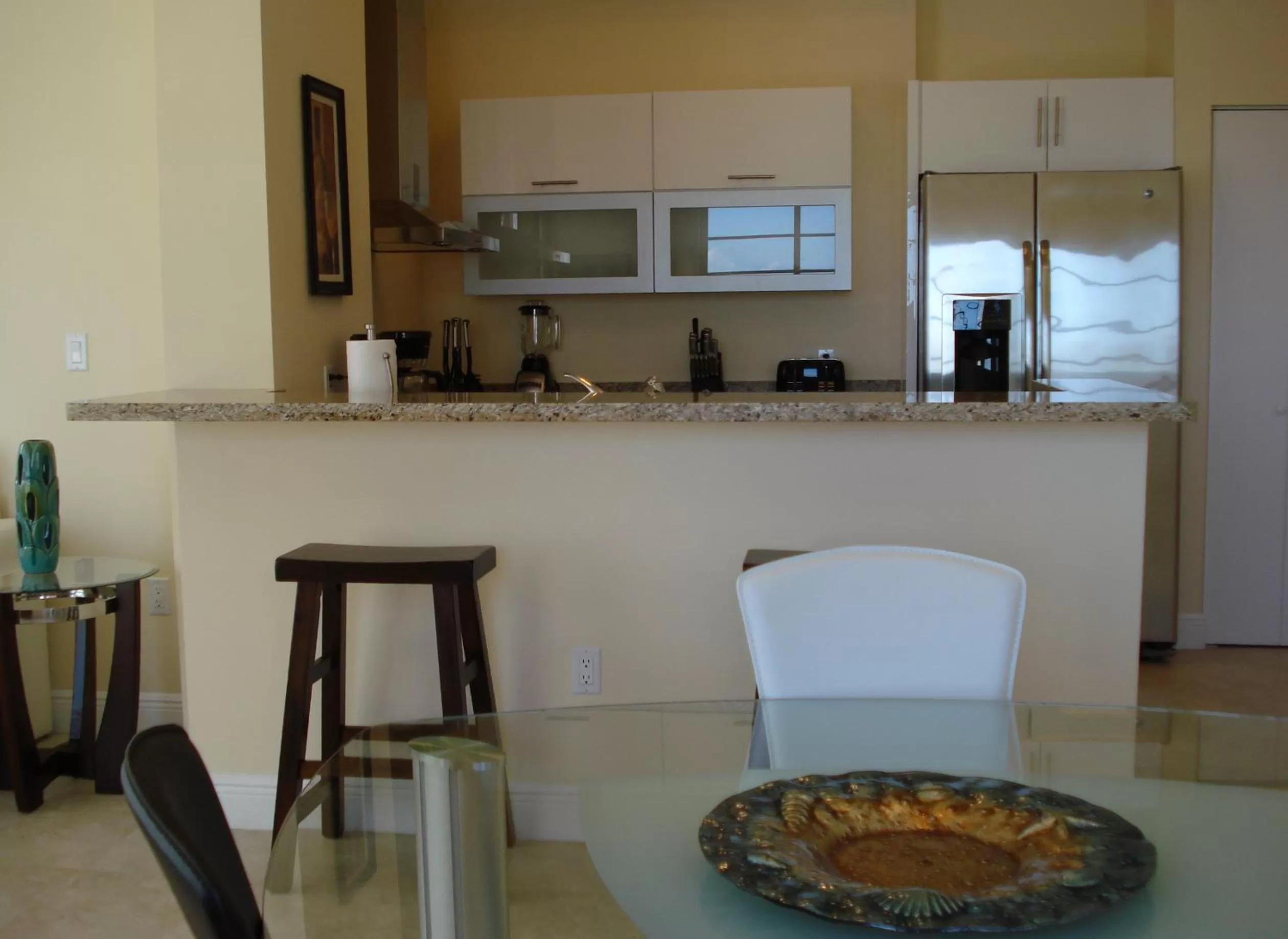 Kitchen or kitchenette, Kitchen/Kitchenette in Westover Arms Hotel