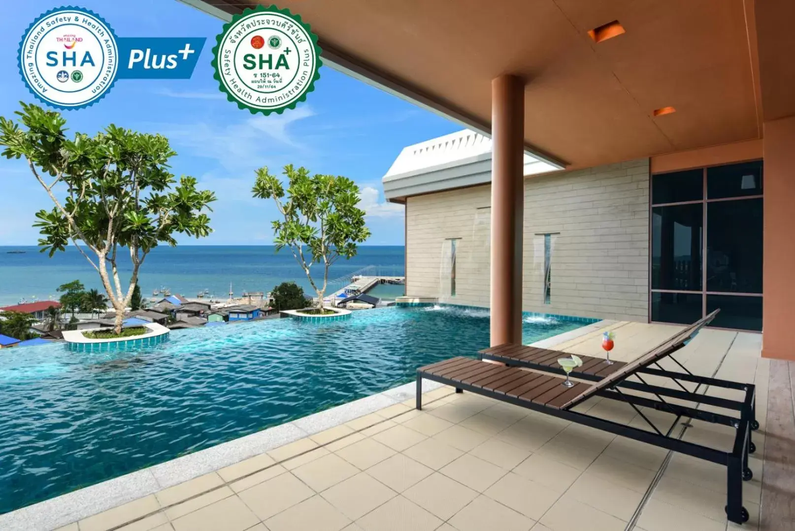 Swimming pool in Hisea Huahin Hotel - SHA Extra Plus