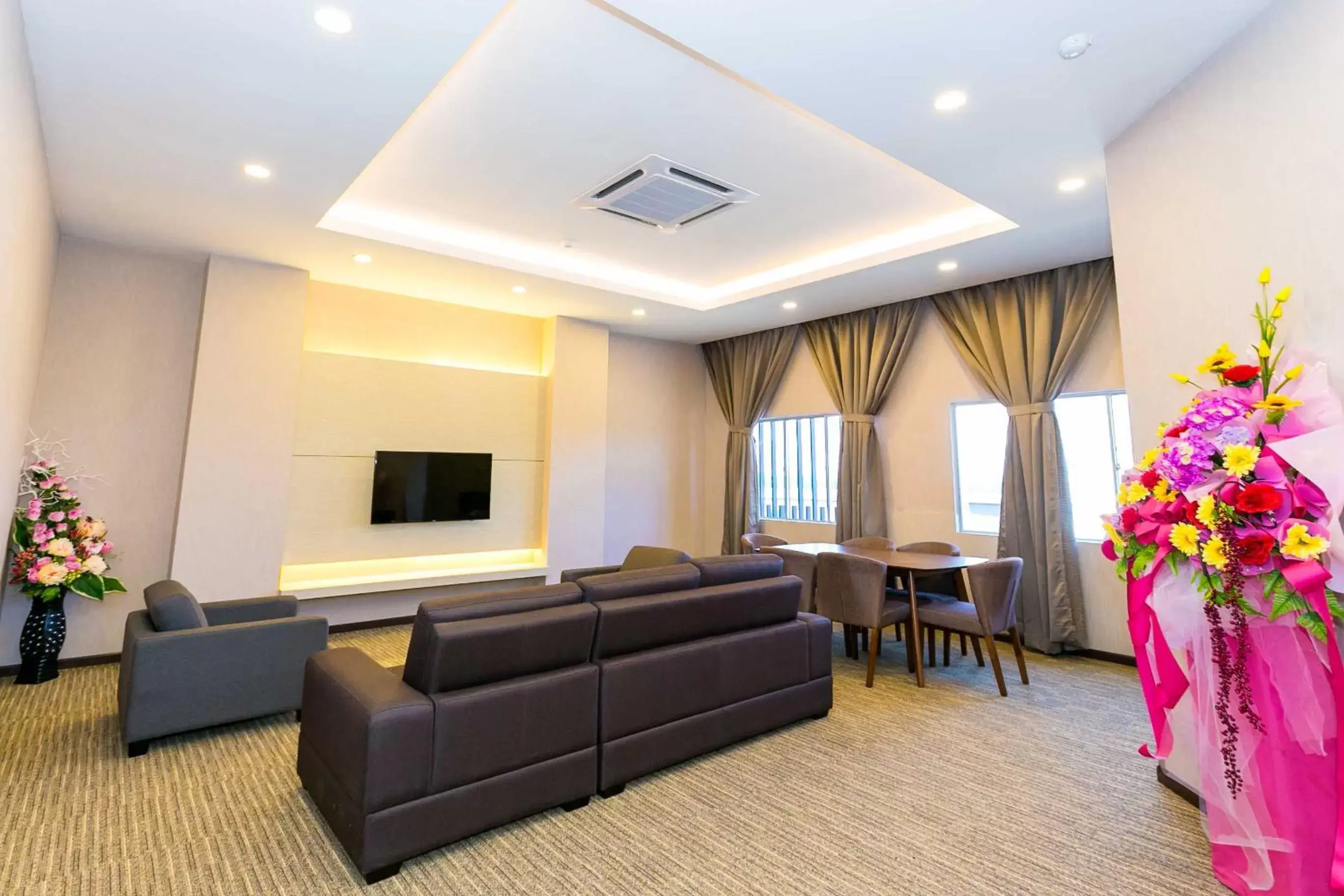 TV and multimedia, Seating Area in Icon Hotel Segamat