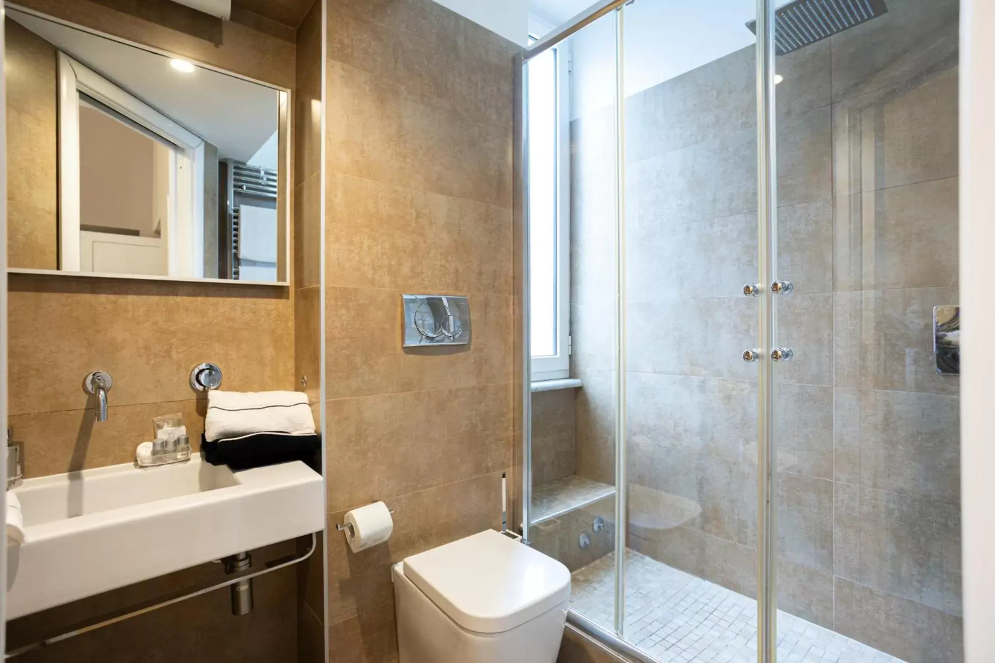 Bathroom in Cardilli Luxury Rooms