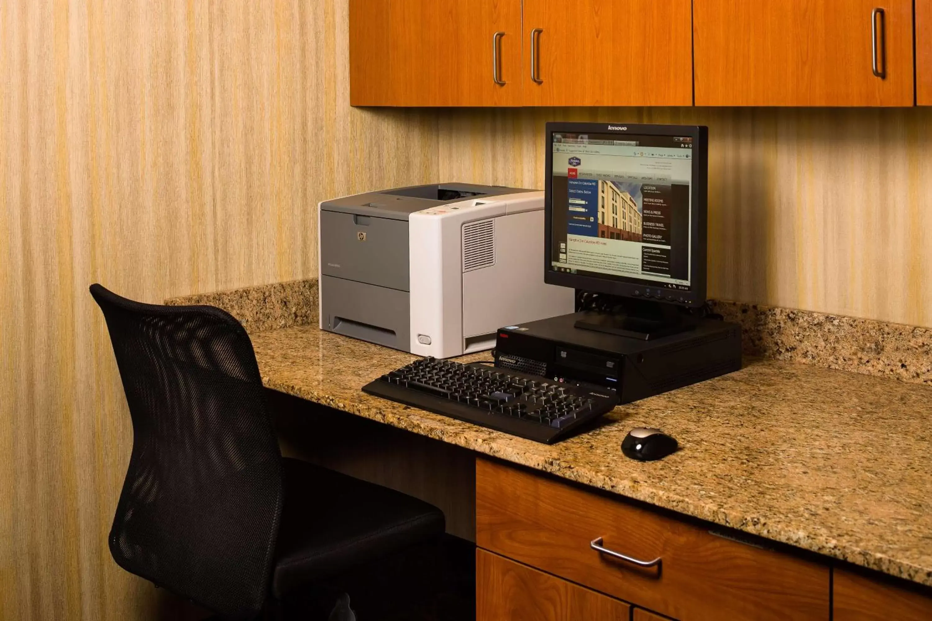 Business facilities, TV/Entertainment Center in Hampton Inn Columbia, MD