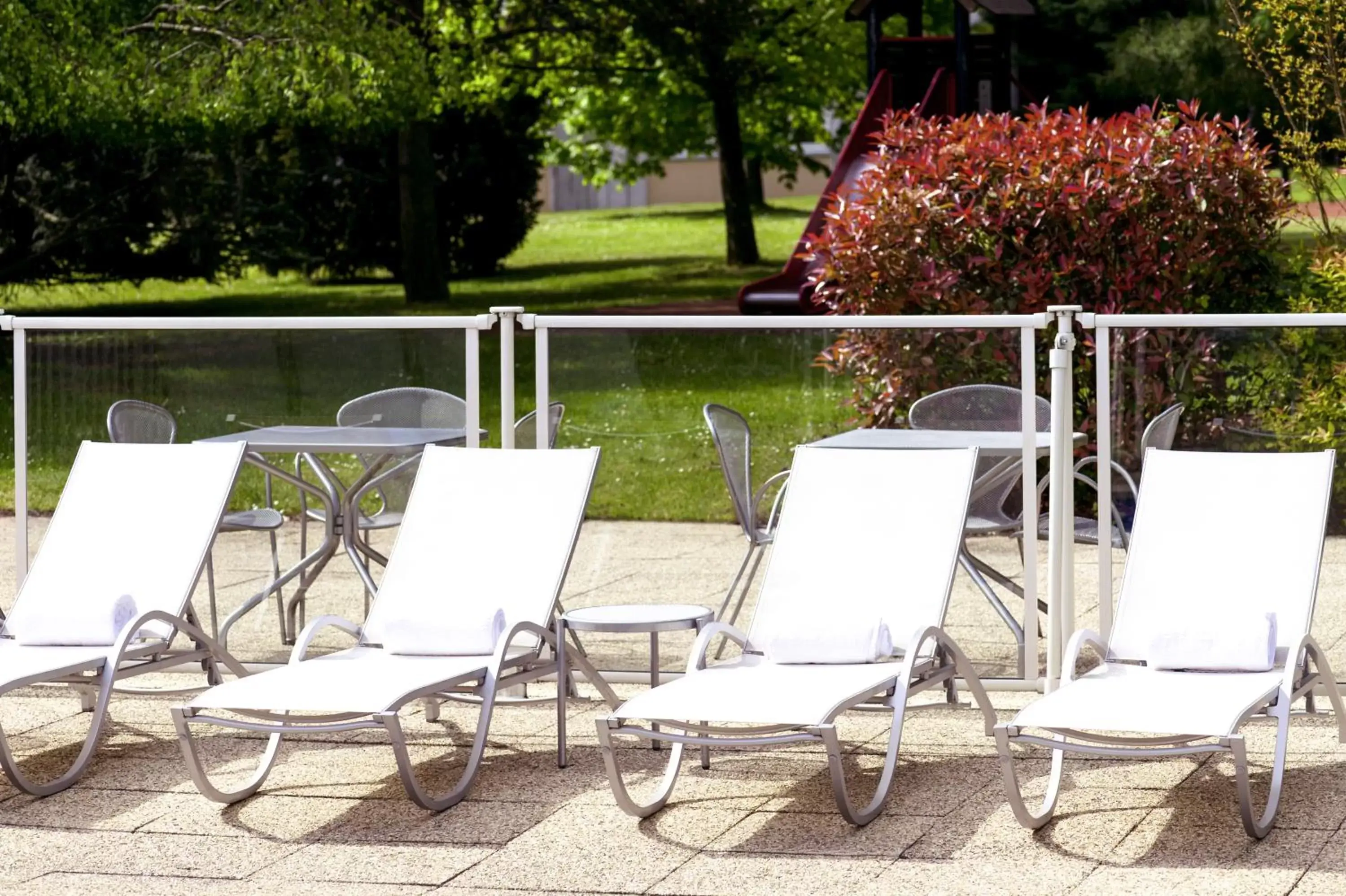 Balcony/Terrace in Novotel Macon Nord Autoroute du Soleil