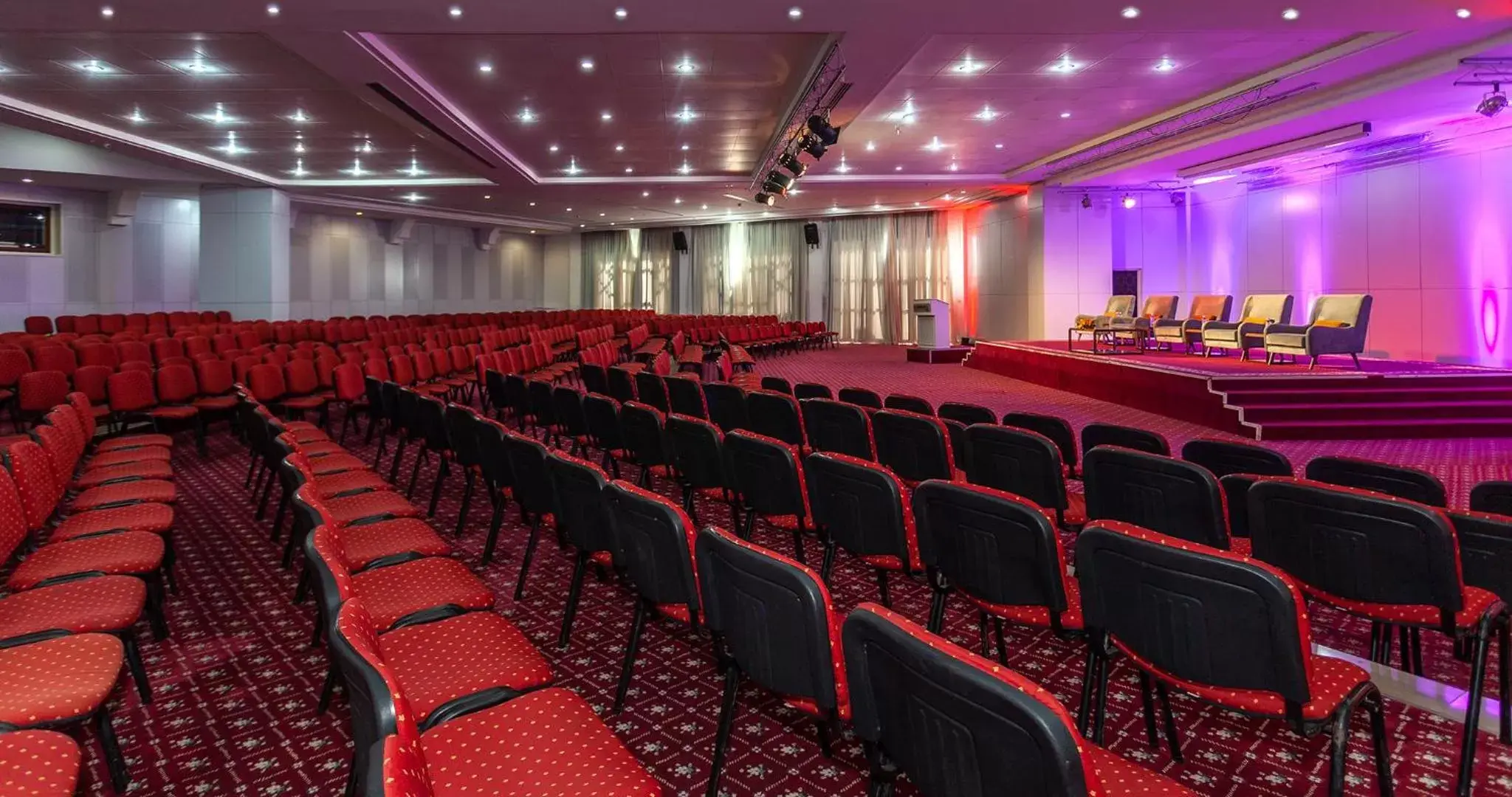 Meeting/conference room in El Mouradi Palace