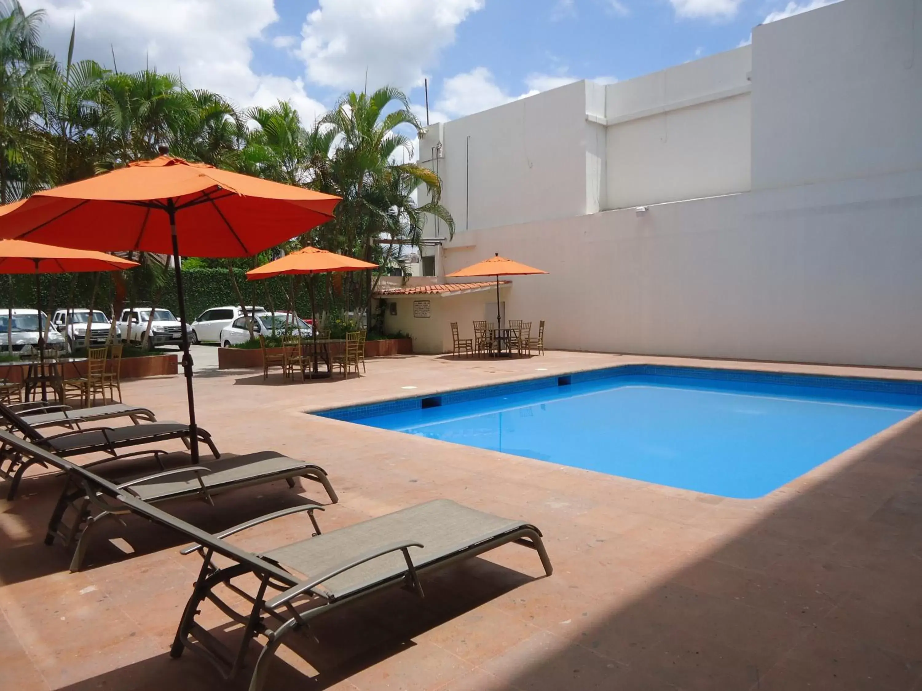 Swimming Pool in Hotel Marel