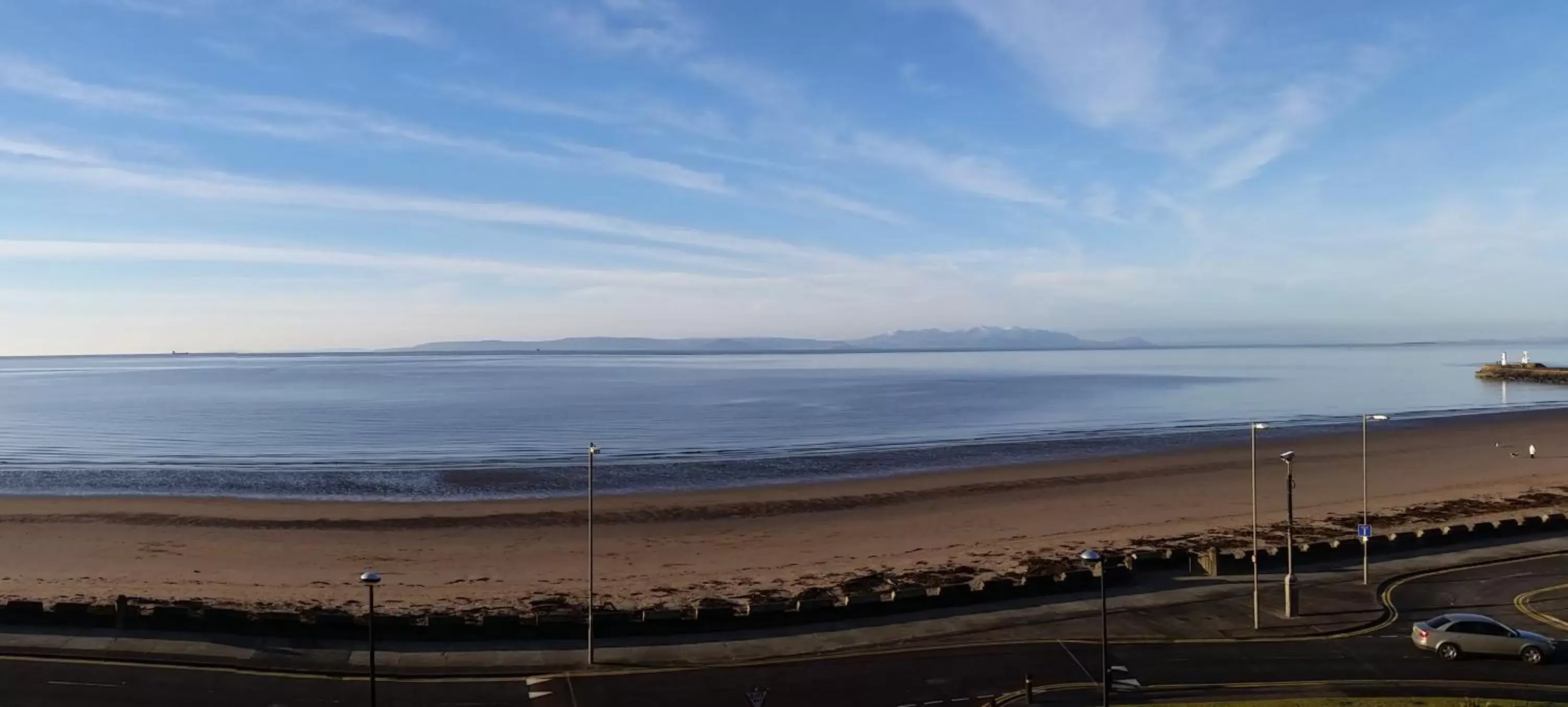 Neighbourhood, Beach in Horizon Hotel